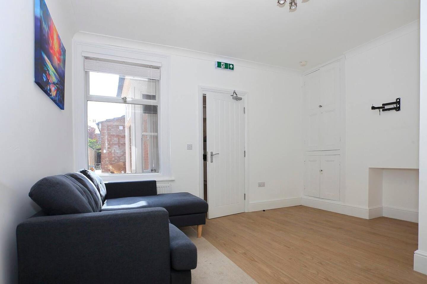 Westfield House Ensuites - Whole