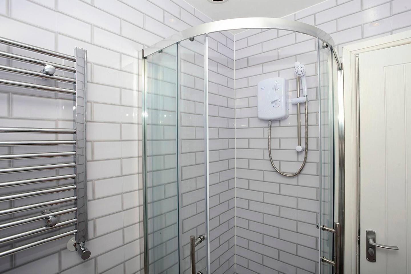 Westfield House Ensuites - Whole