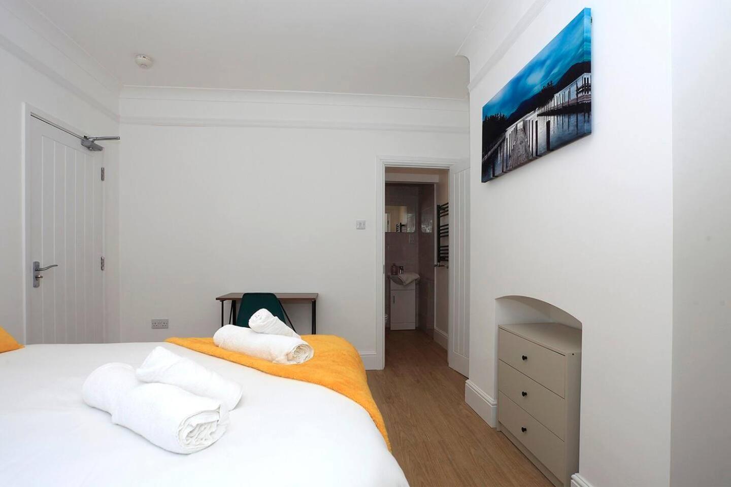 Westfield House Ensuites - Whole
