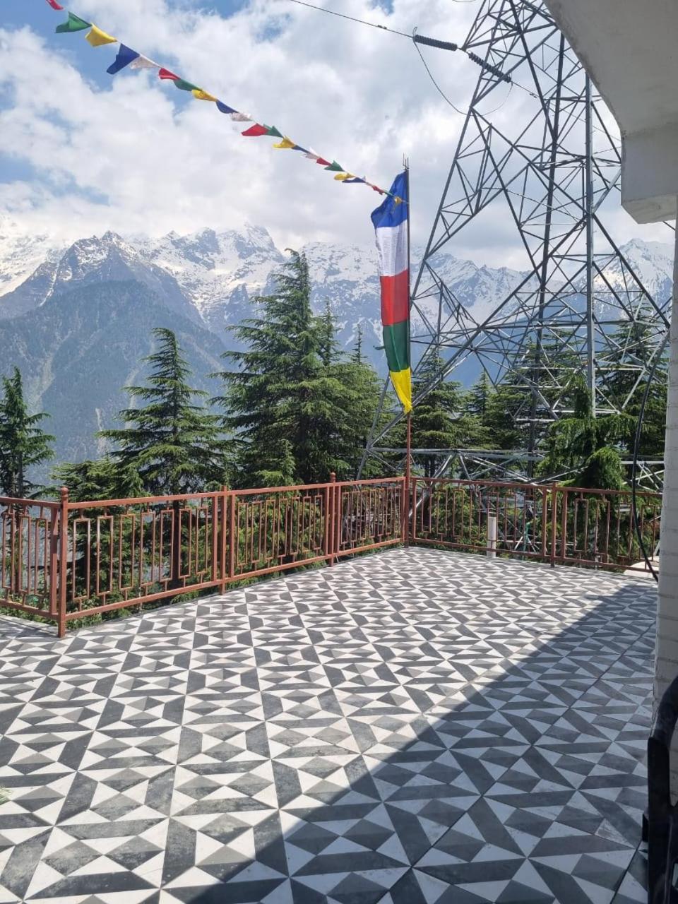 ABHIKESH Homestay