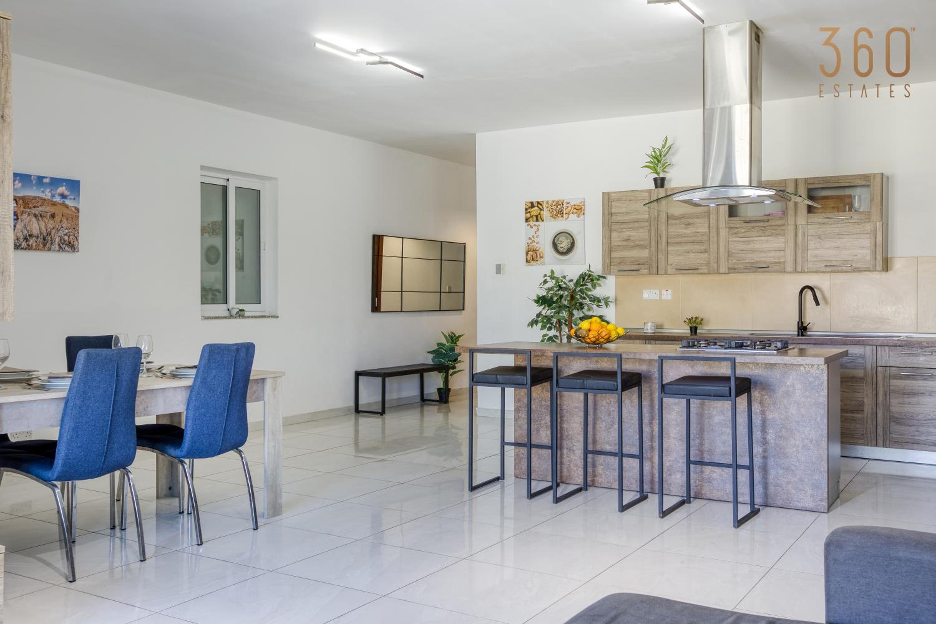 Spacious 3BR home with Private Terrace & WIFI by 360 Estates view 3