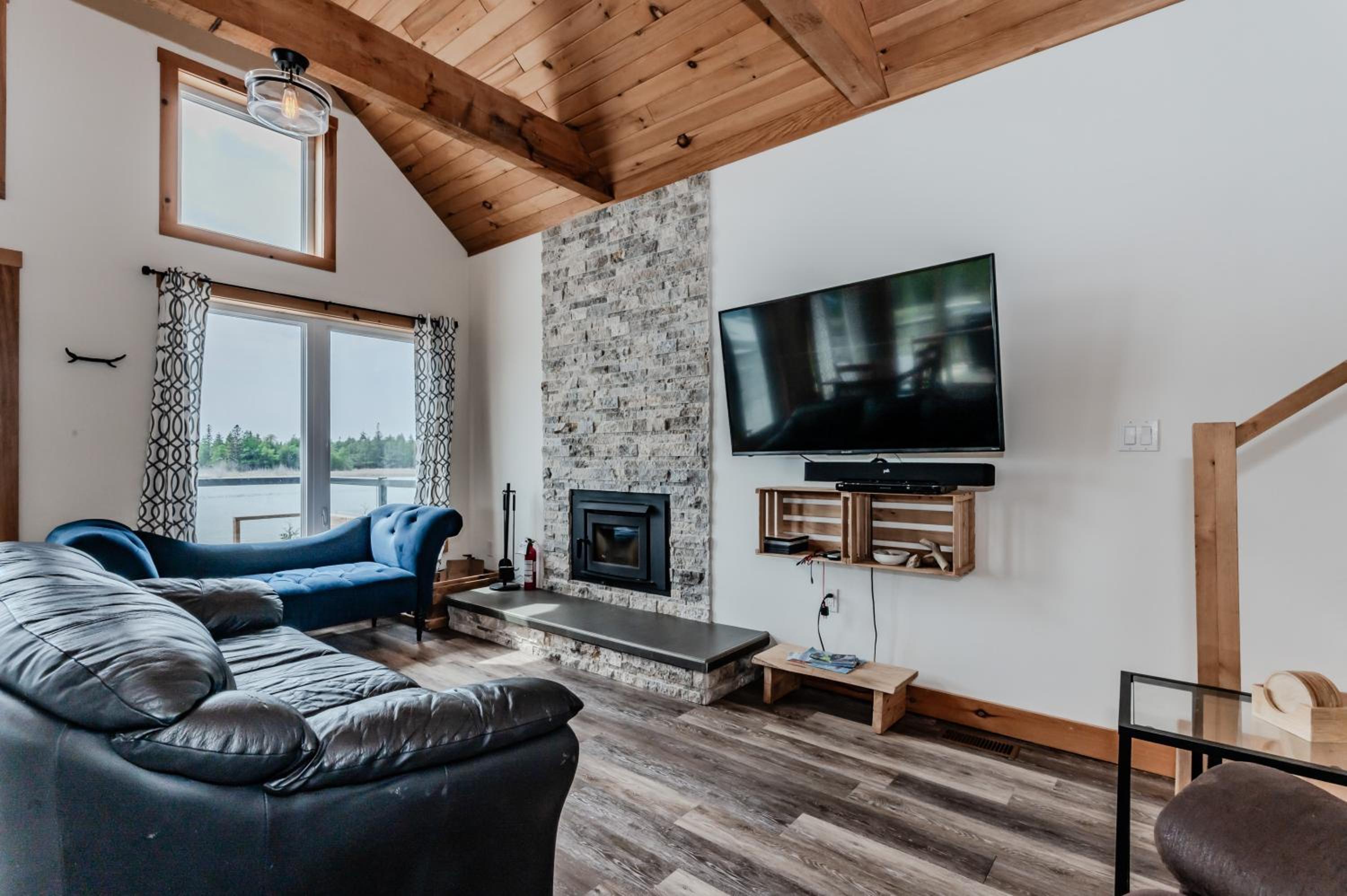 Elysium Private Waterfront Escape