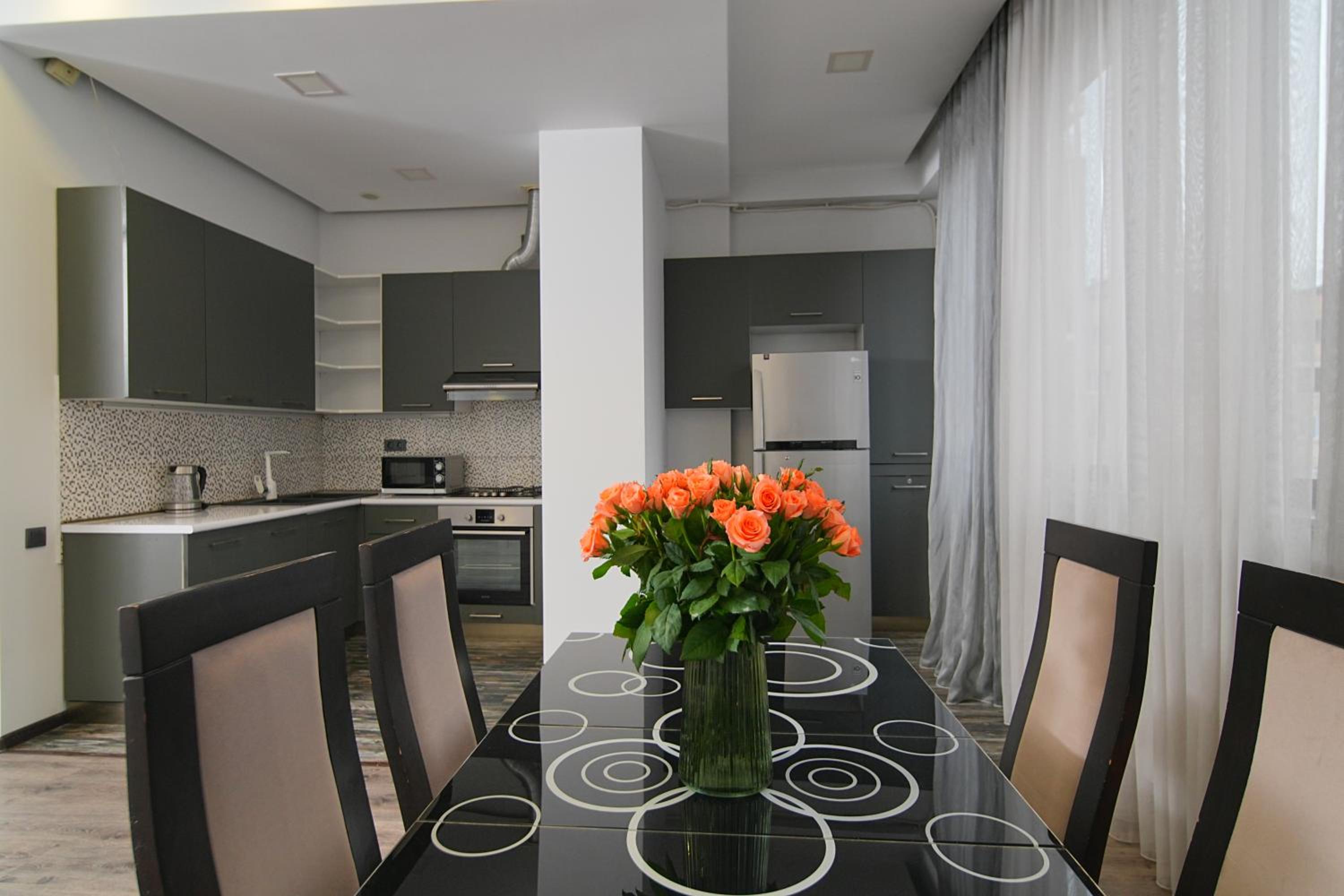 Elegant Suite in the heart of Yerevan by Sweet Home