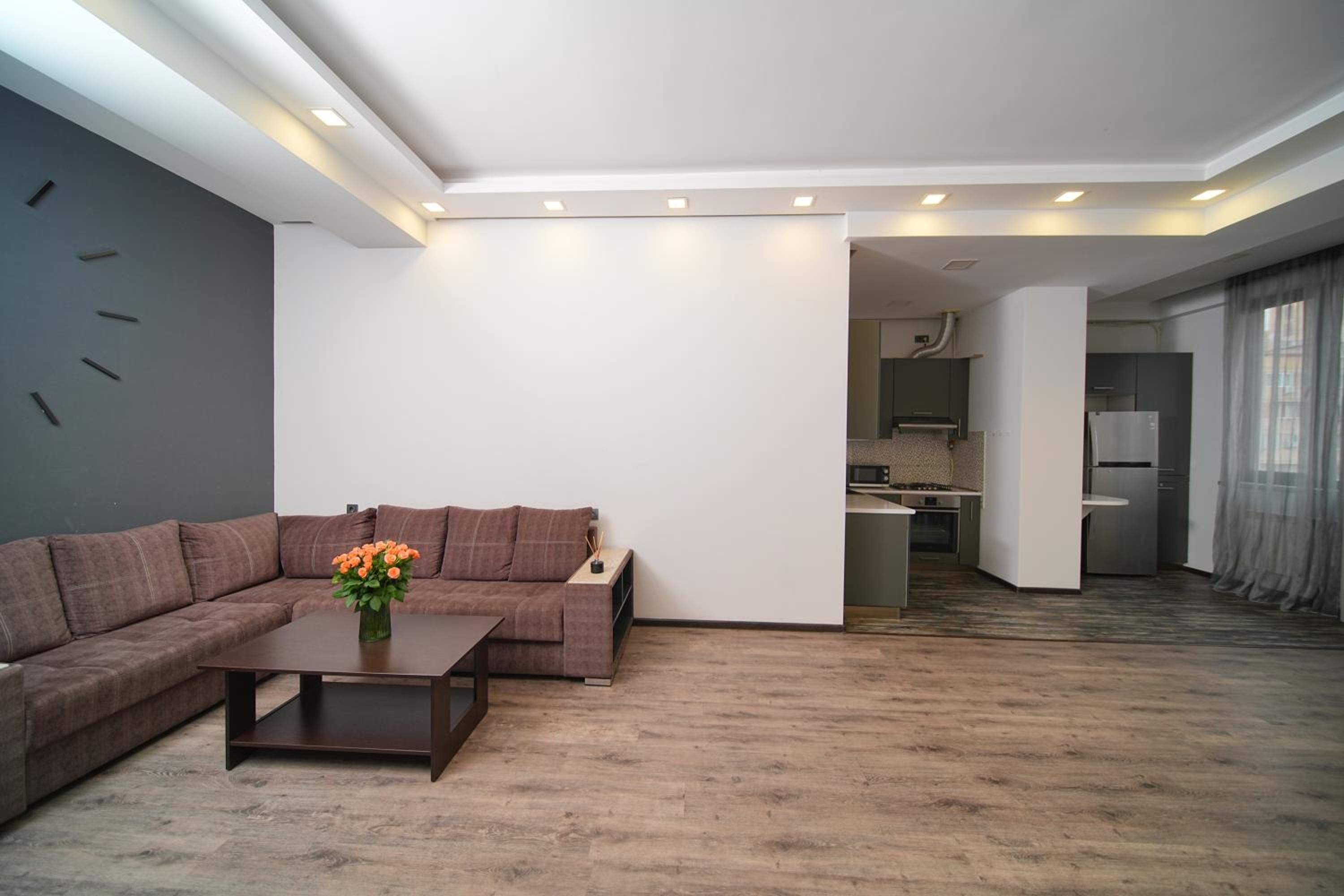 Elegant Suite in the heart of Yerevan by Sweet Home