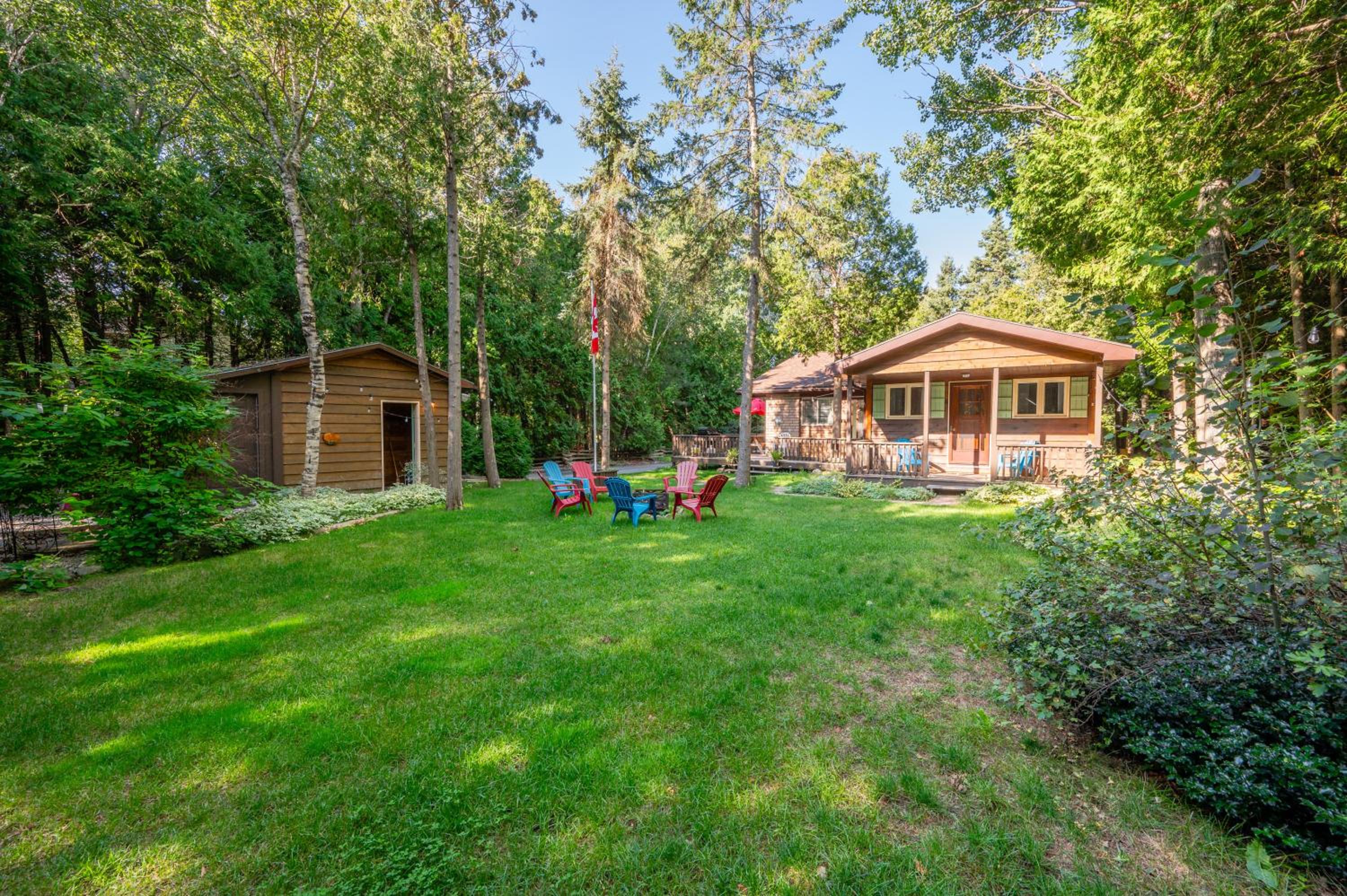 Evergreen Escape - Tobermory Chalet and Sauna