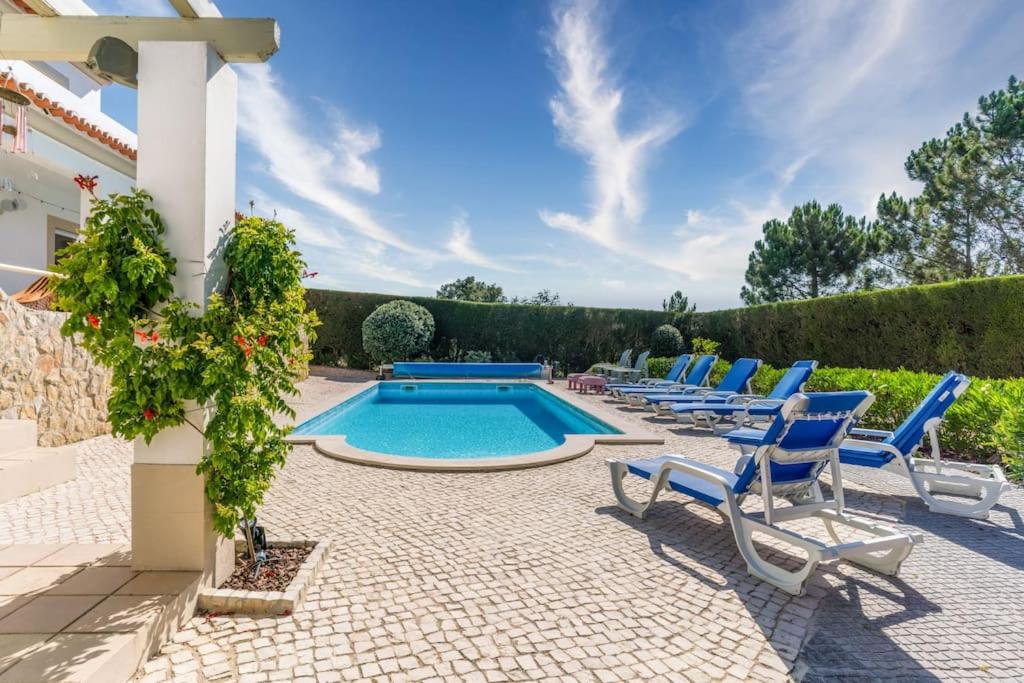 Stunning Seaside villa with swimming pool view 4