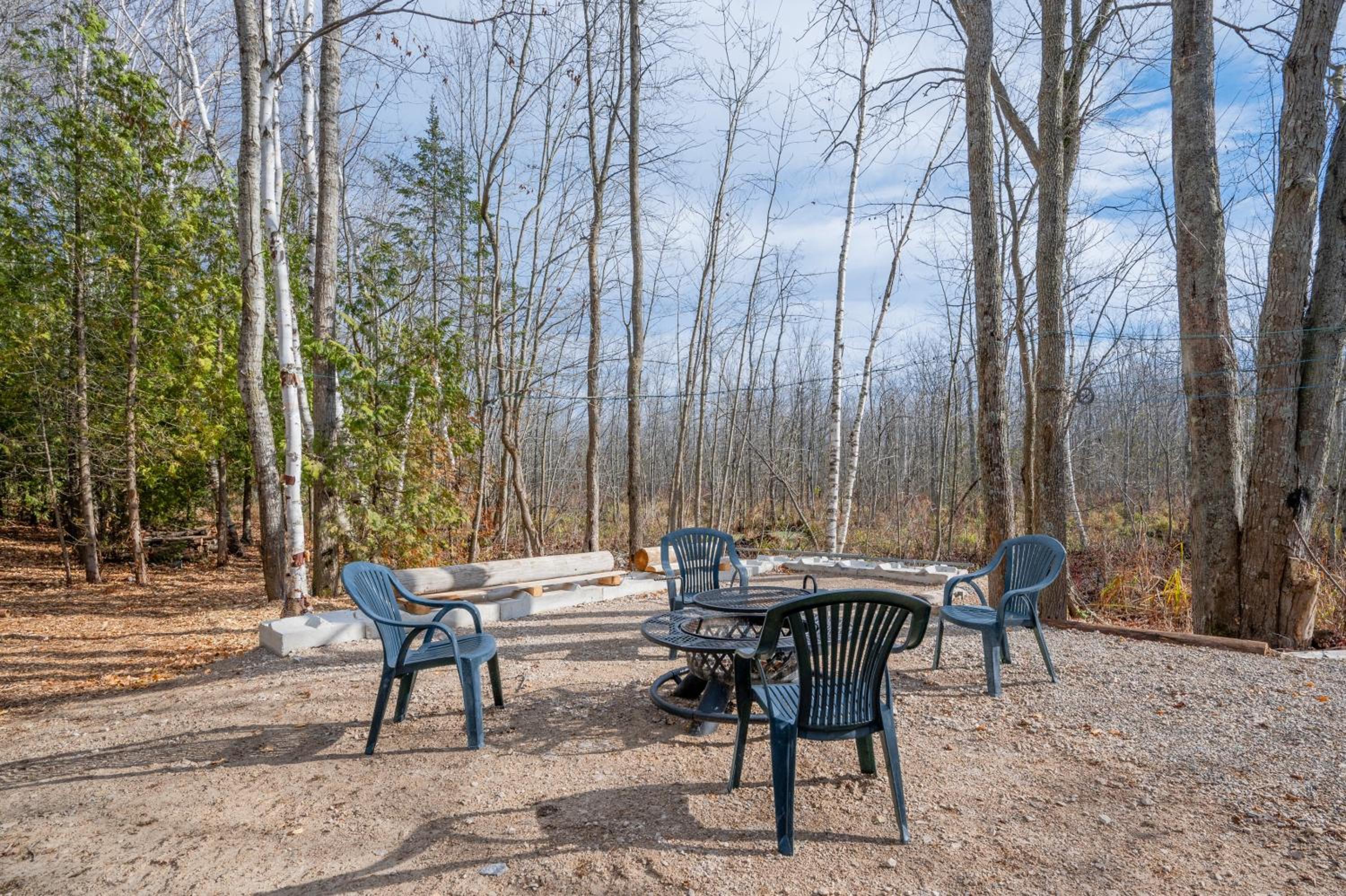 Cozy Hideaway Hot Tub & Nature Escape