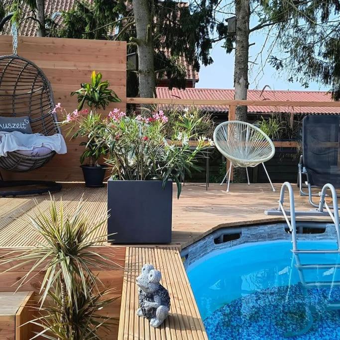 Familienfreundliche große Ferienwohnung mit Pferden, Spielplatz direkt am Haus, Sauna & viel Natur