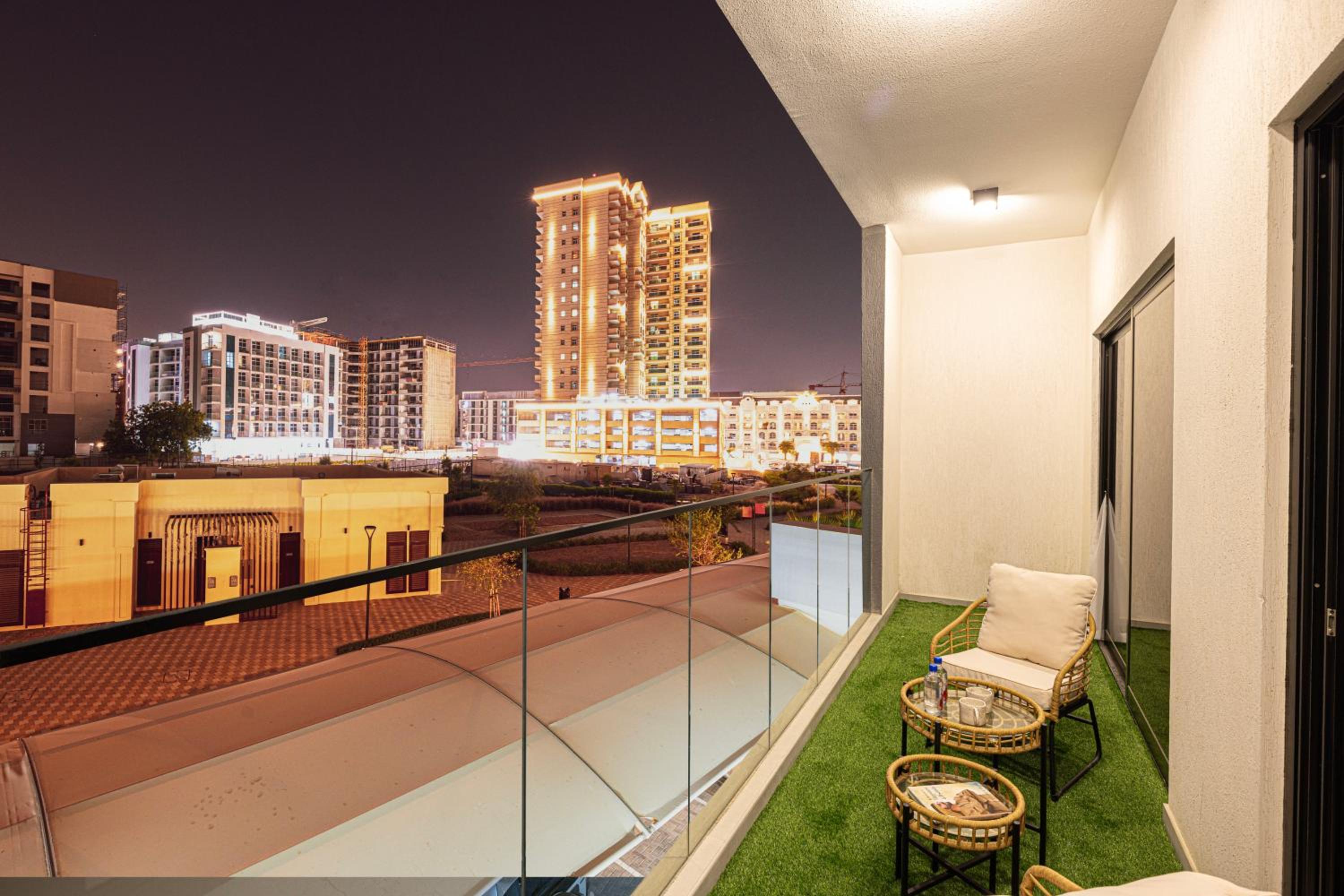 Brand New 1BR with Pool, Sauna & Gym