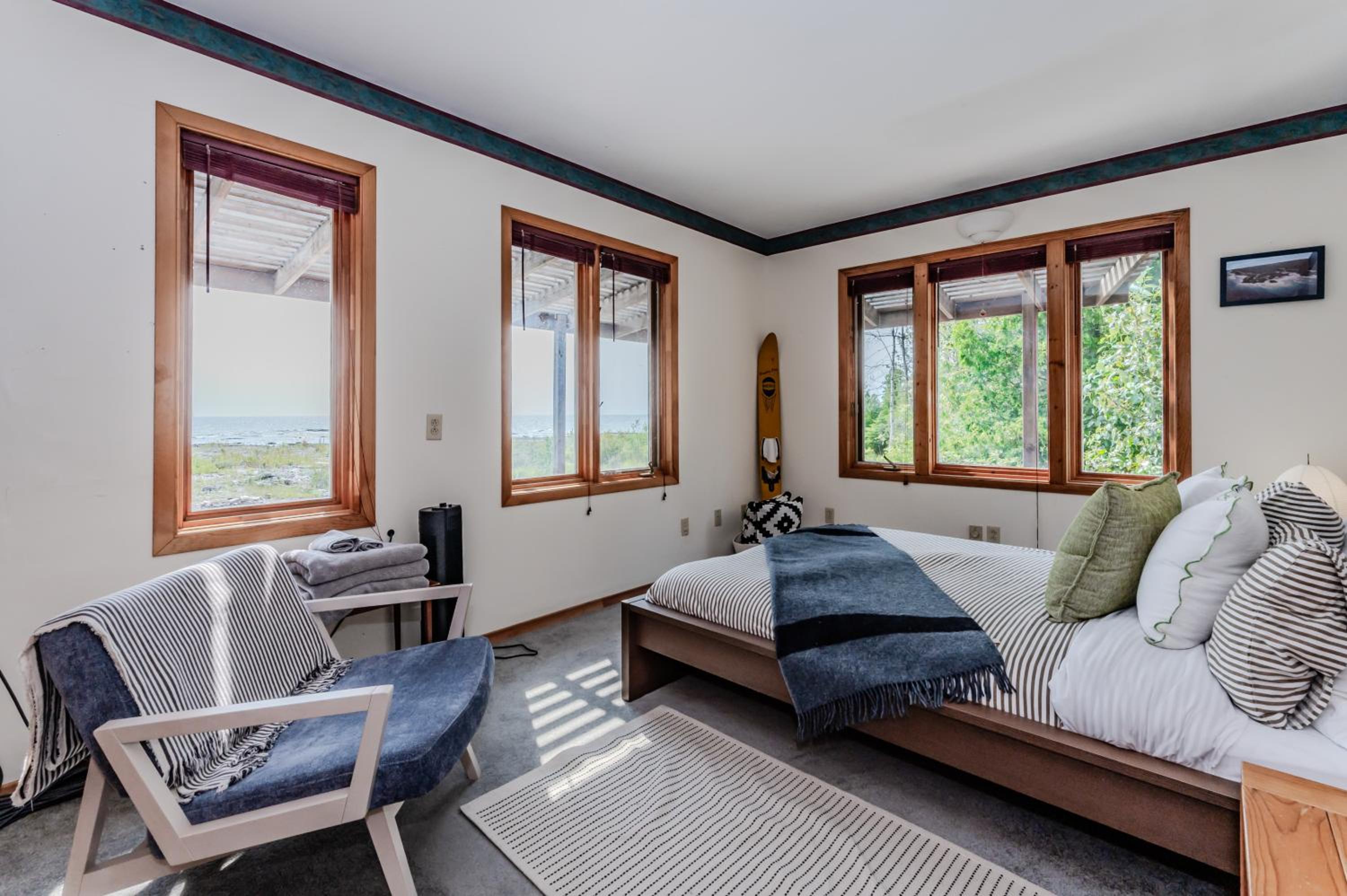 Lands End Private Tobermory Waterfront Escape