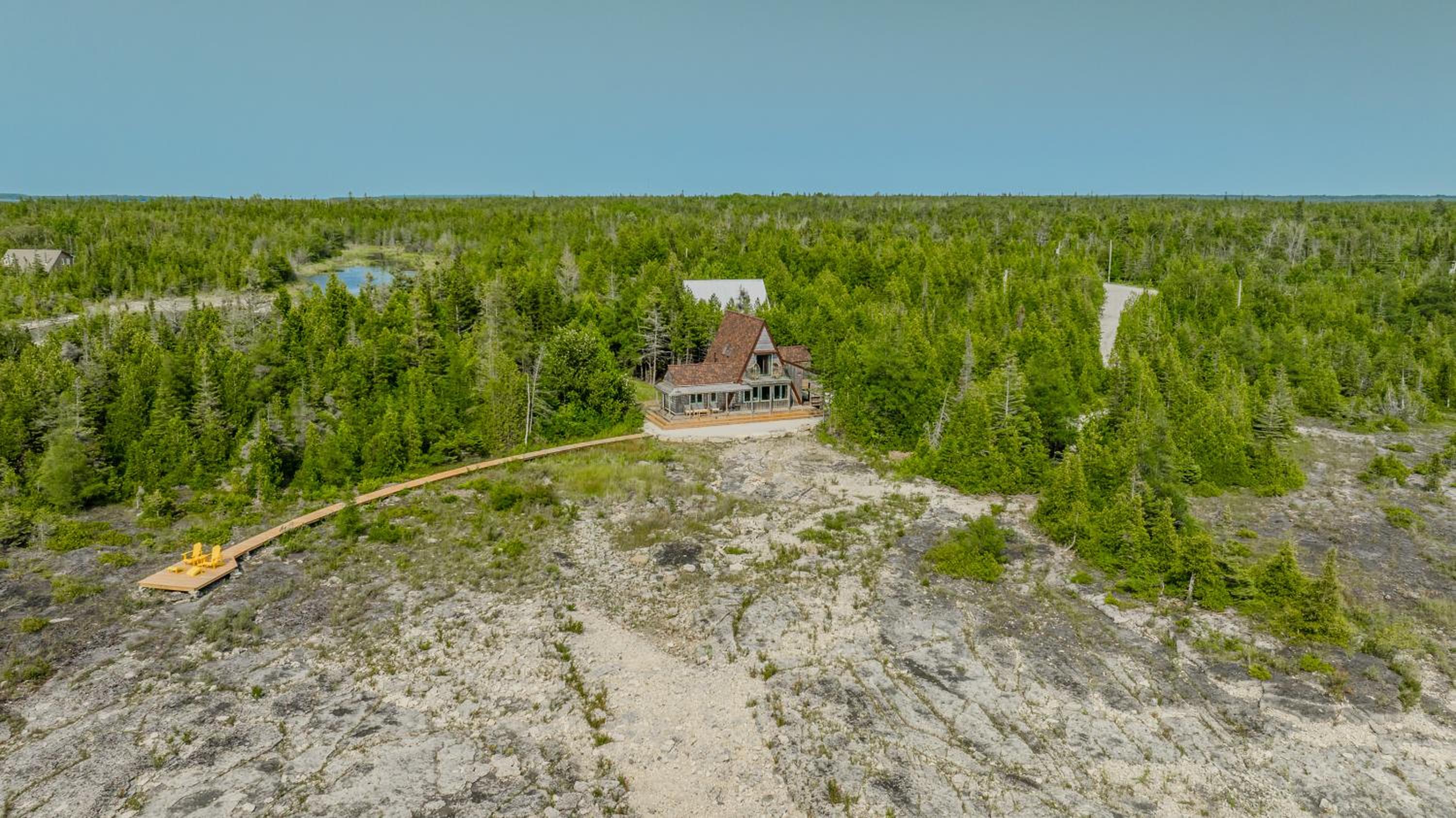 Lands End Private Tobermory Waterfront Escape