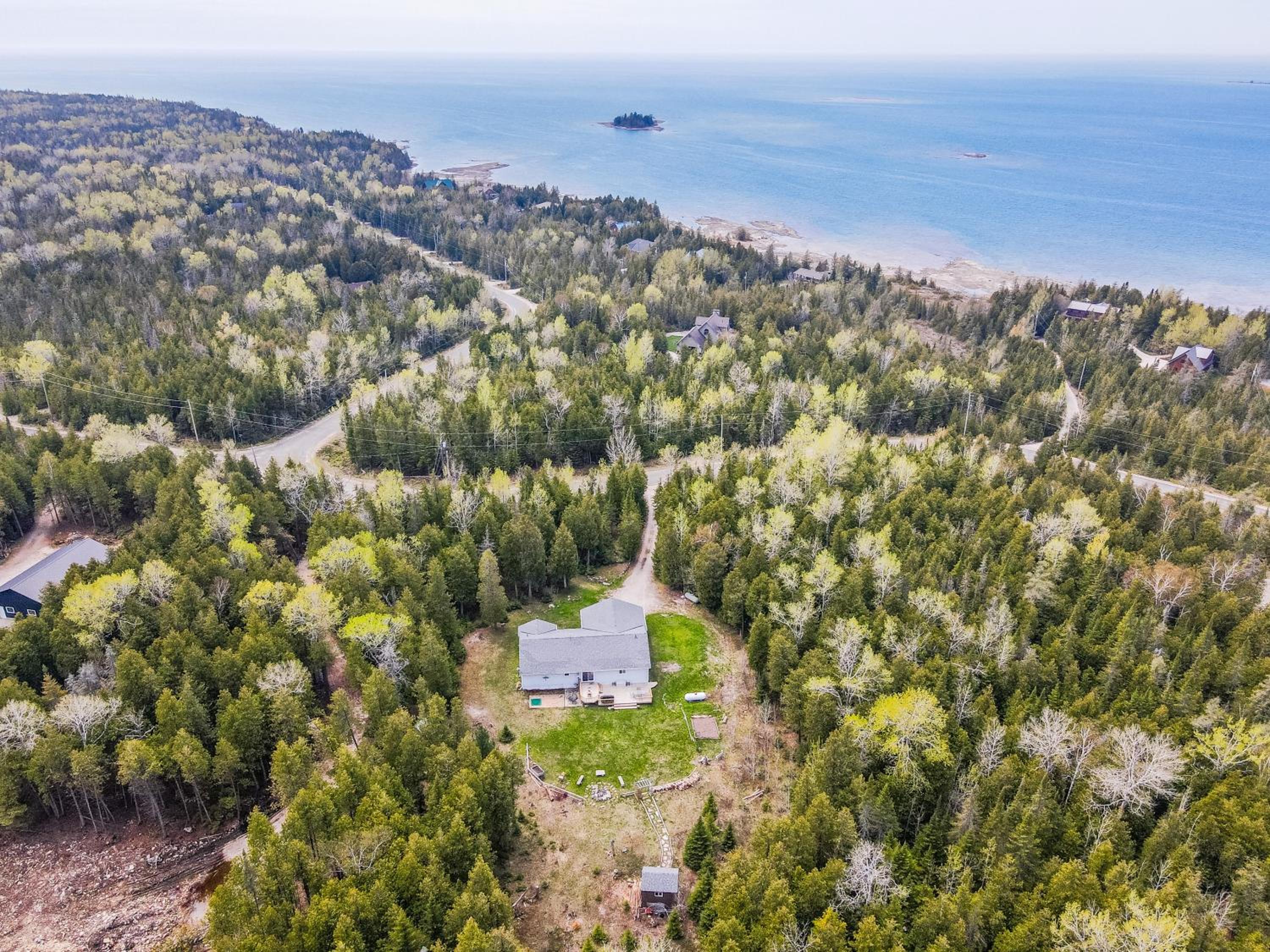 Huron Retreat, Near Beach & Pet Friendly