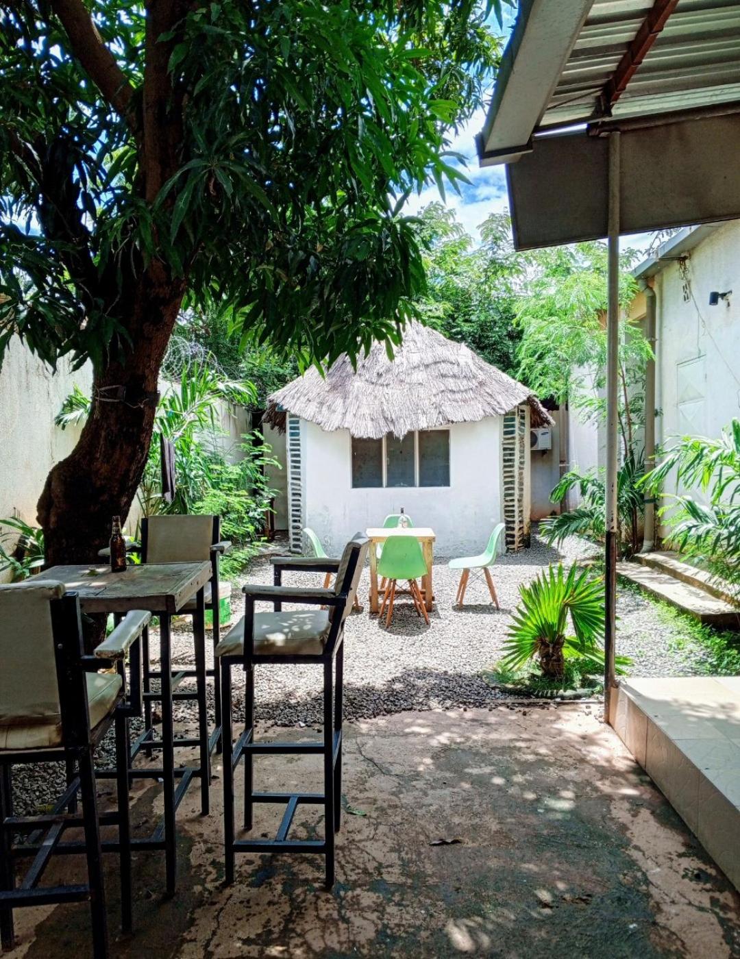 La CASA - Guesthouse
