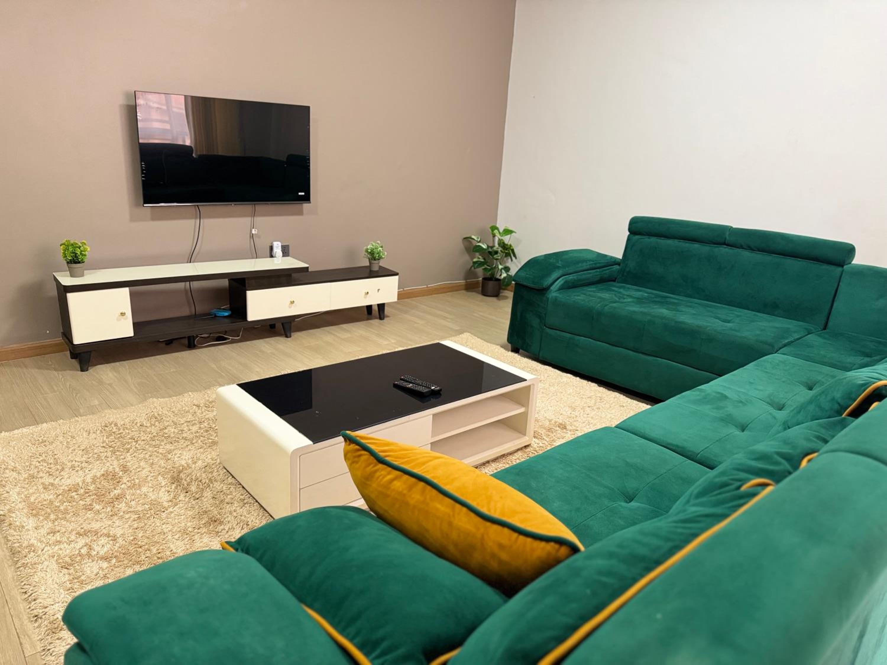 aines residence
