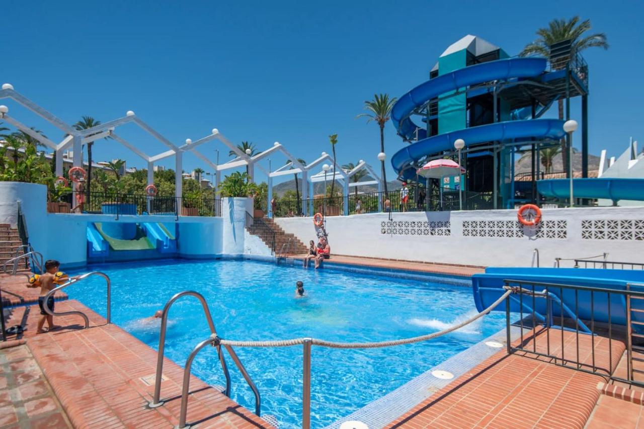 Seafront Apartment Benalbeach