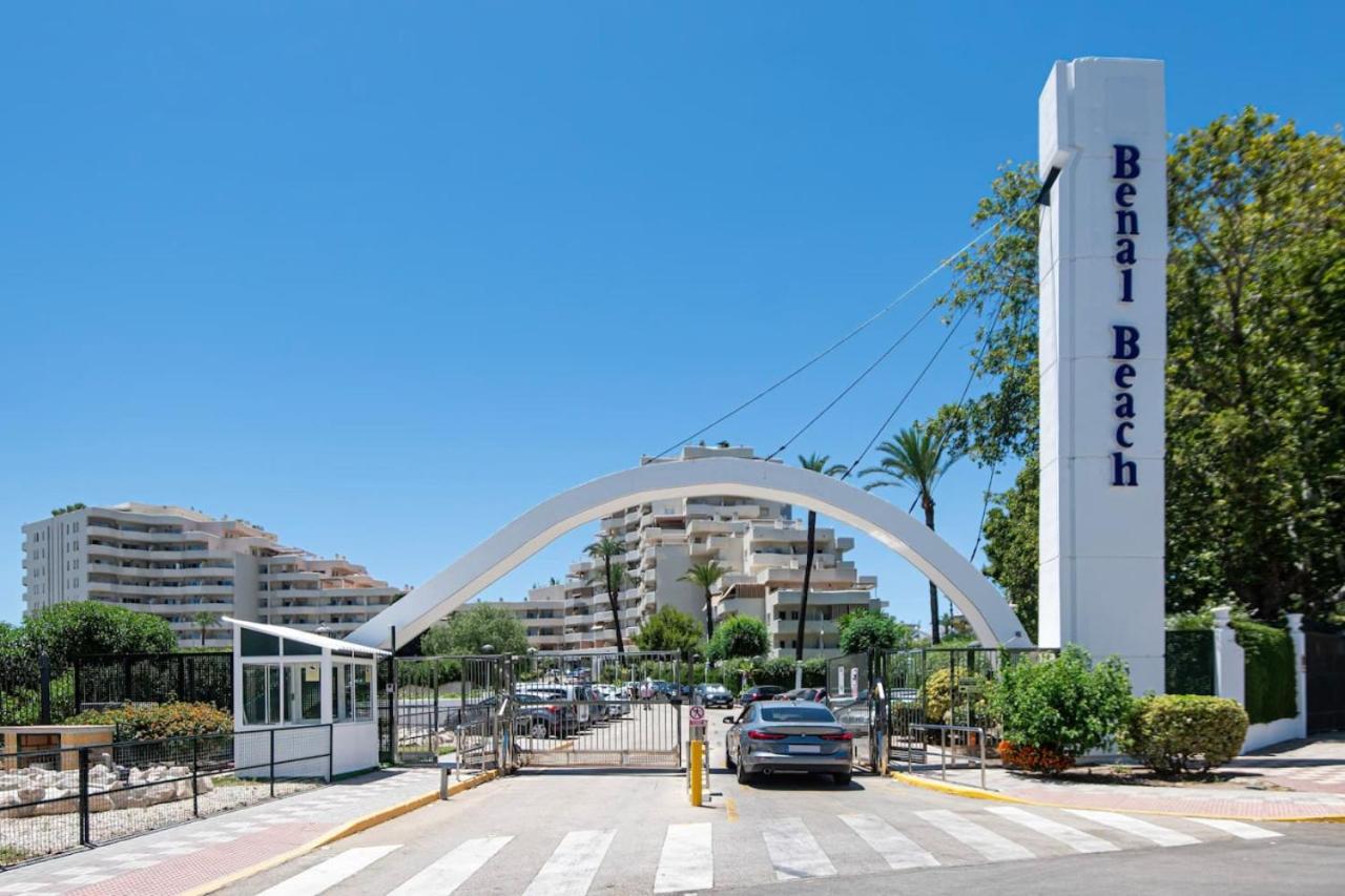 Seafront Apartment Benalbeach