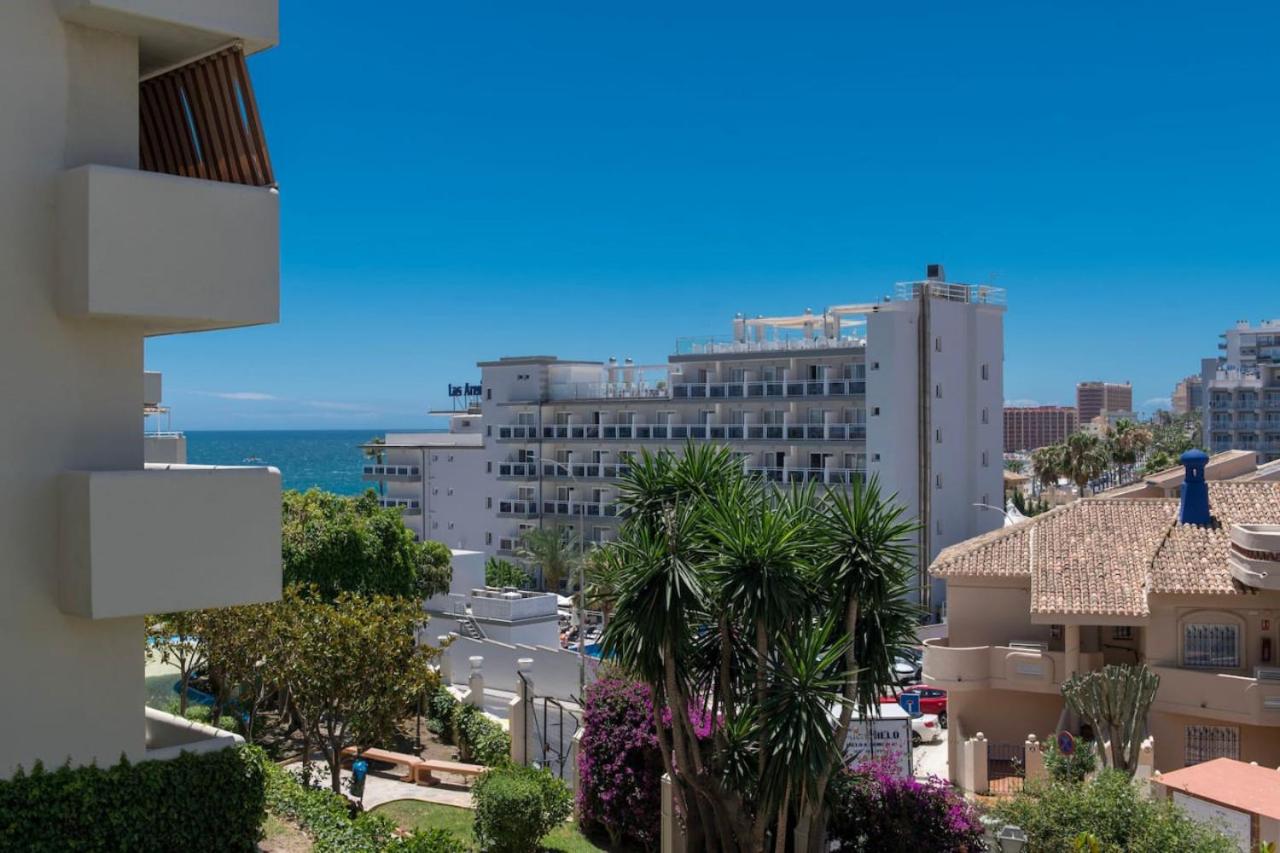 Seafront Apartment Benalbeach