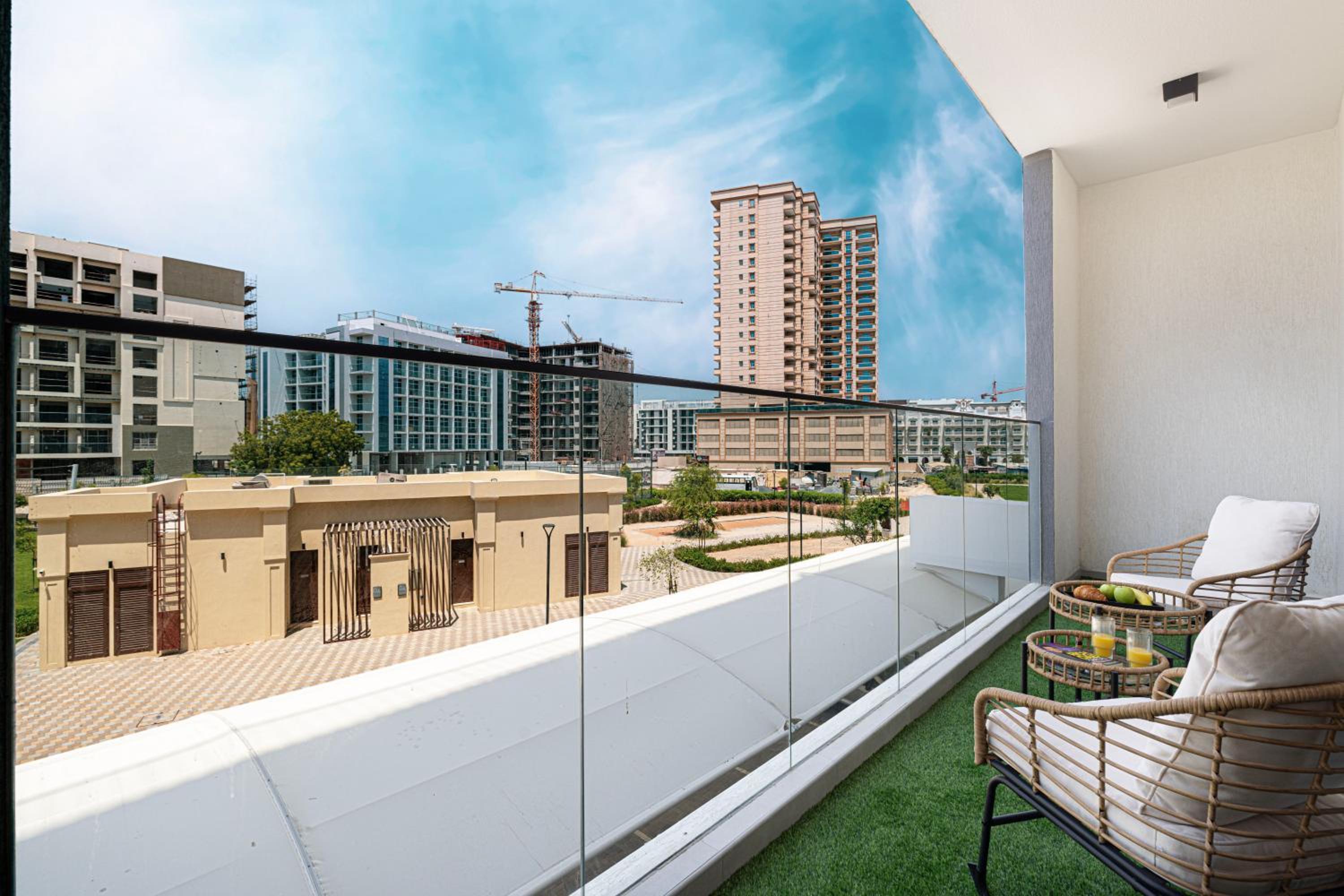 Brand New 1BR with Pool, Sauna & Gym