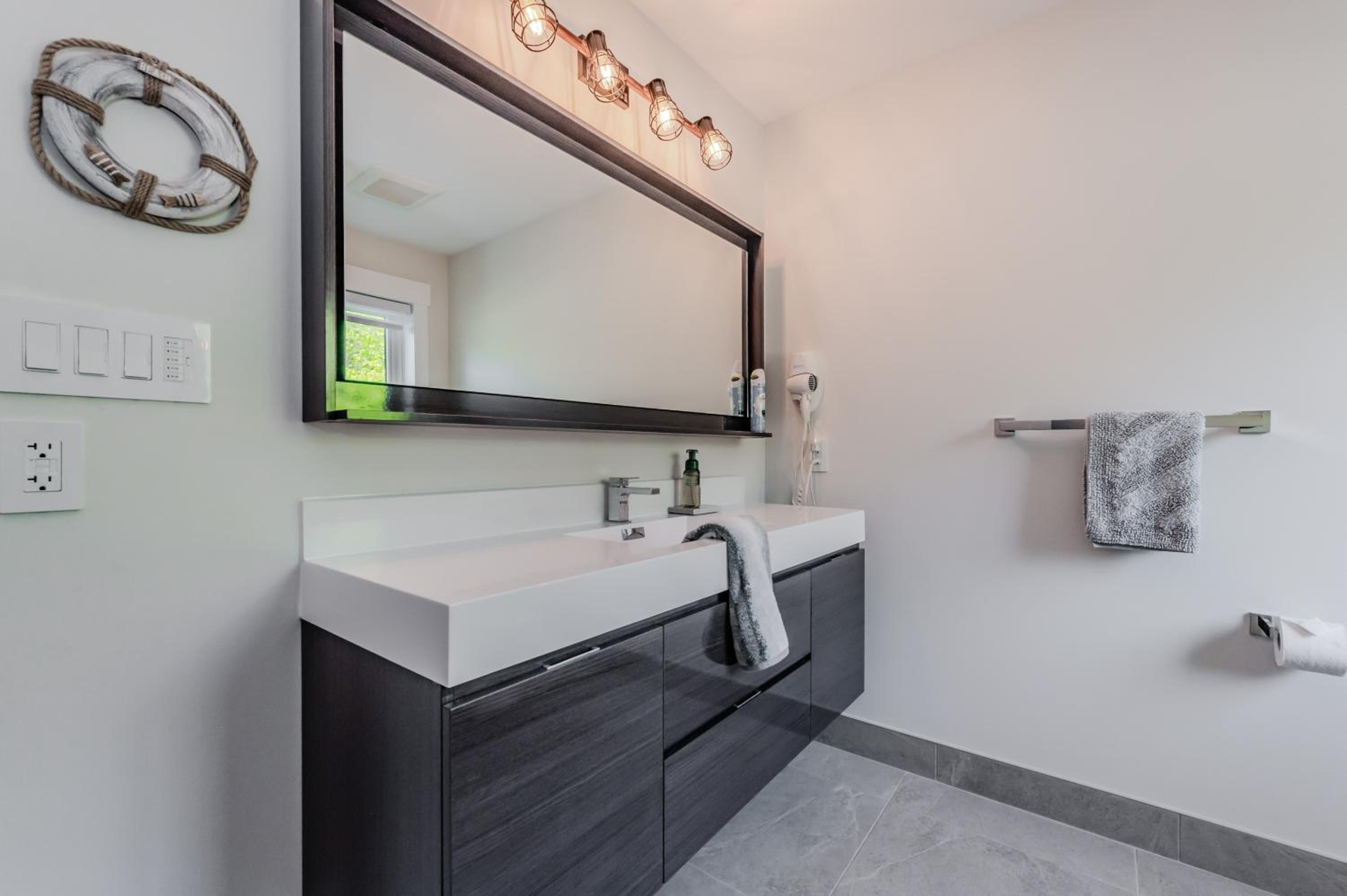 Show Stopping Retreat Near Beaches