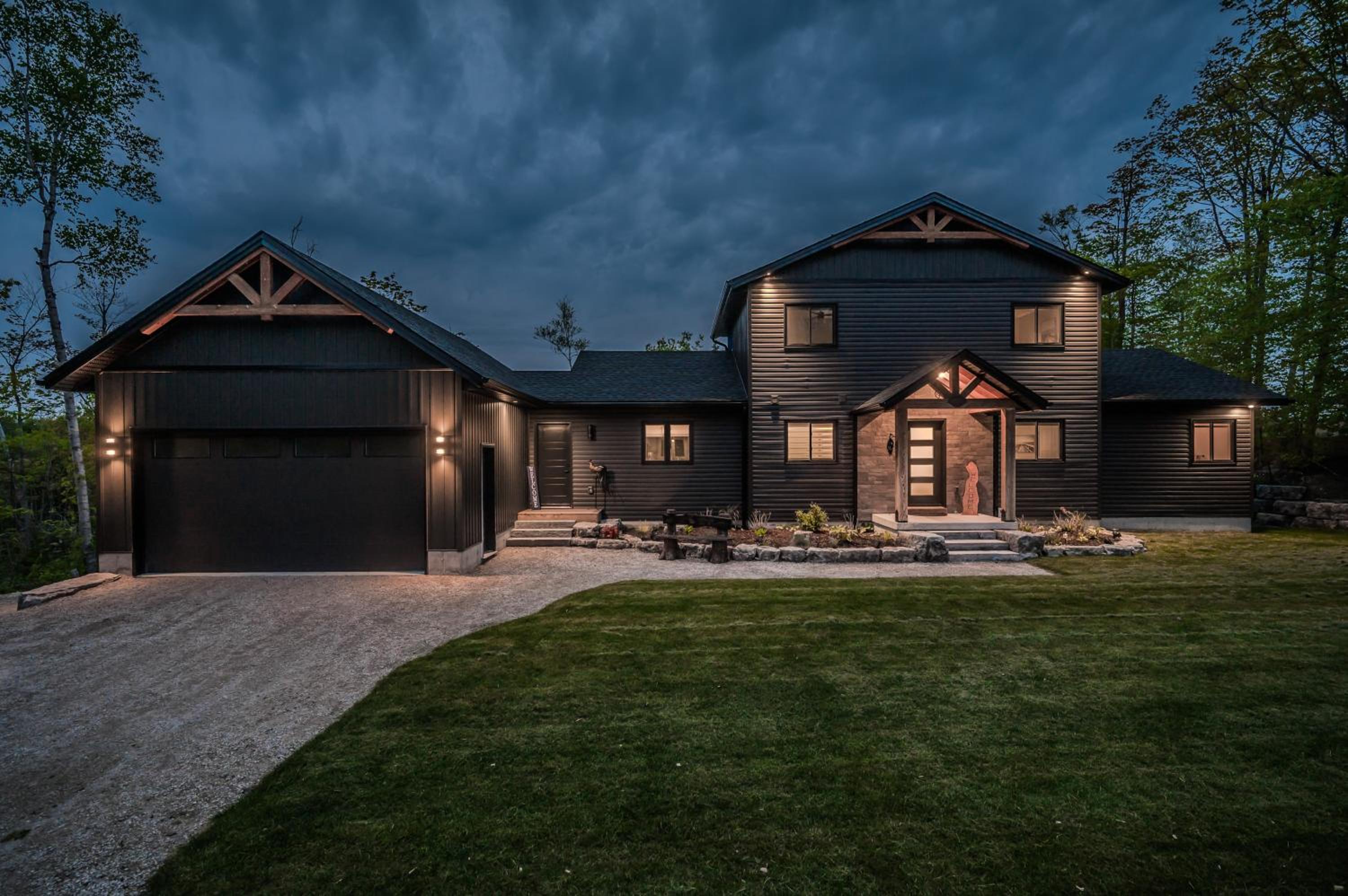 Show Stopping Retreat Near Beaches
