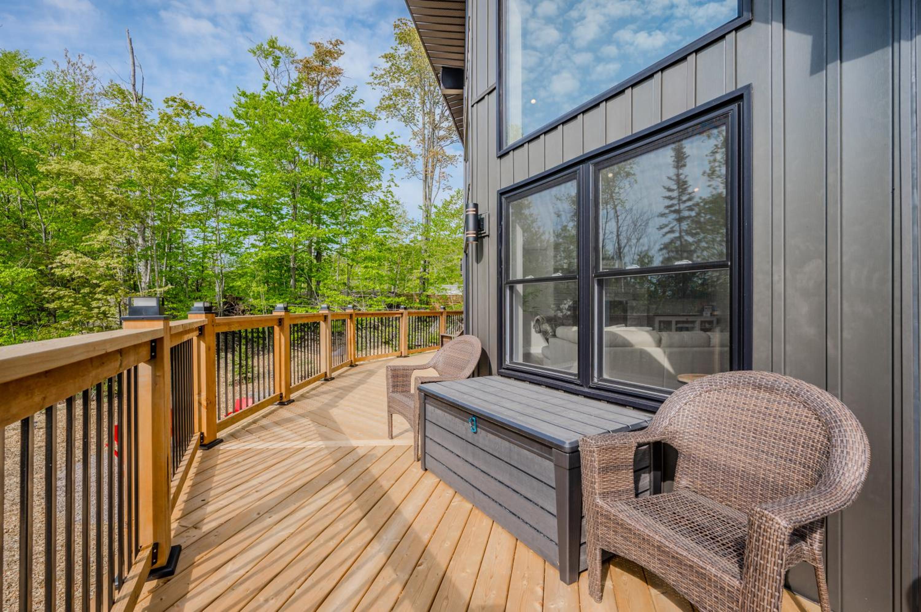Show Stopping Retreat Near Beaches
