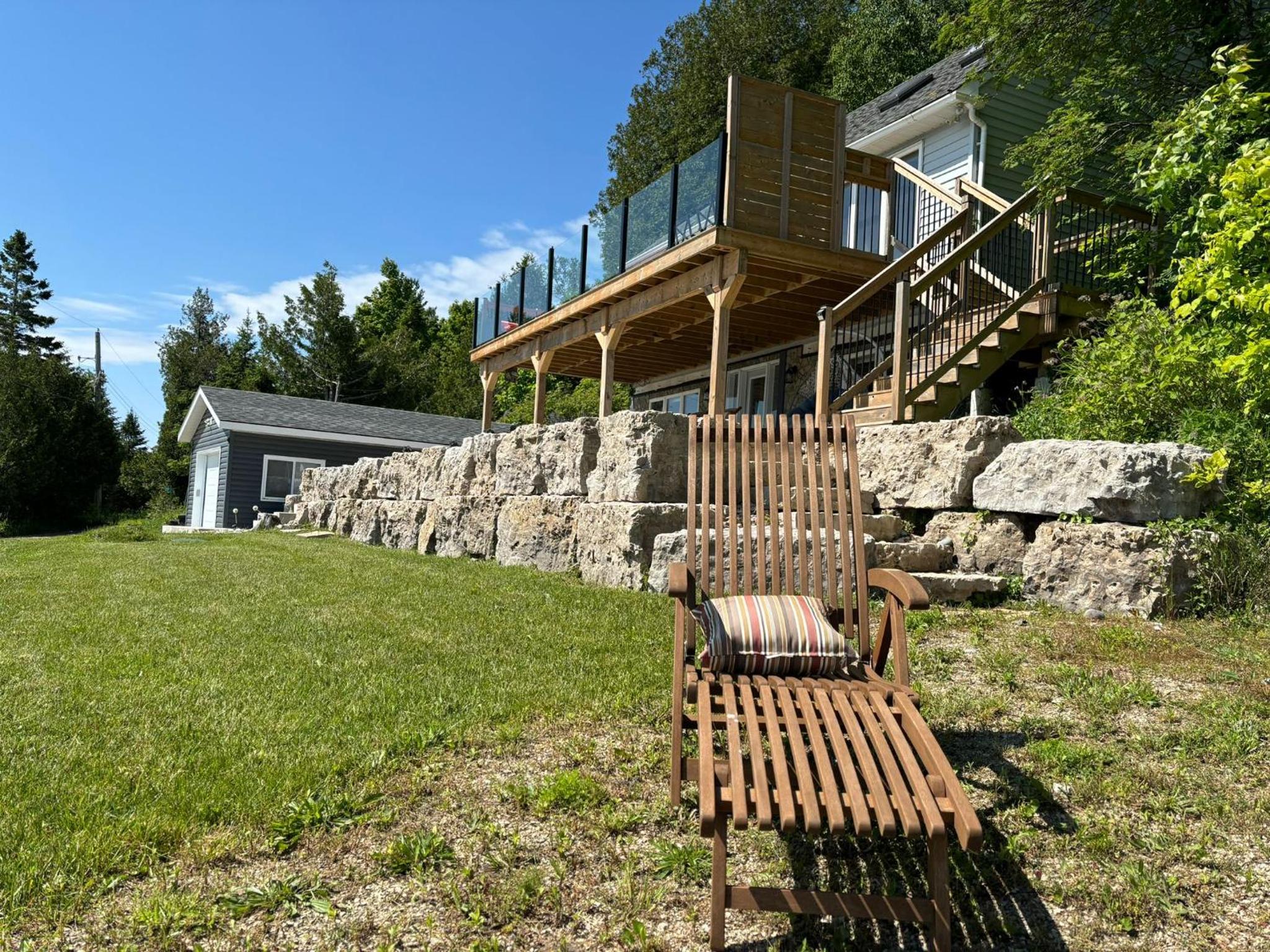 Paradise Waterfront Gem With Georgian Bay Views