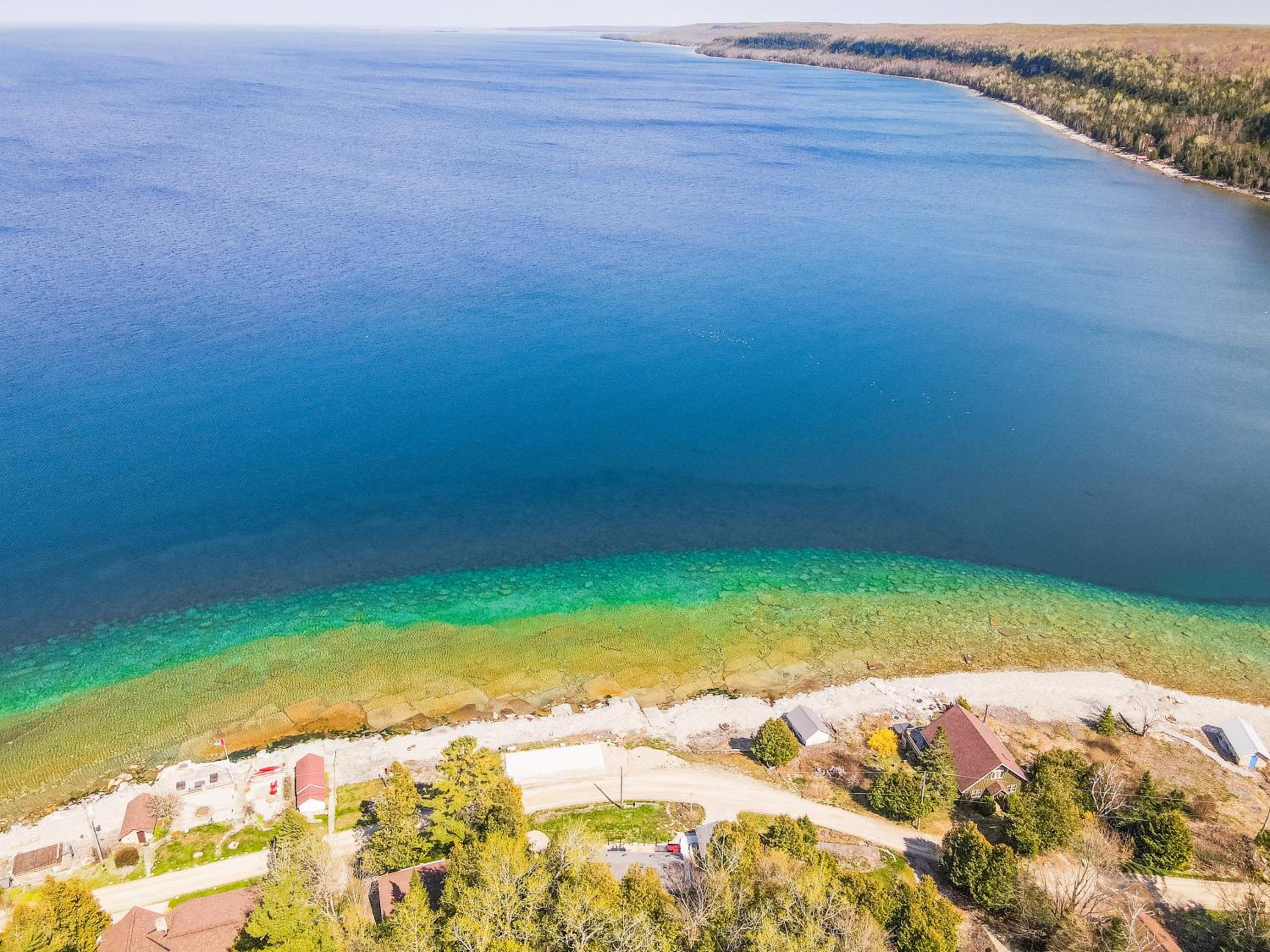 Paradise Waterfront Gem With Georgian Bay Views