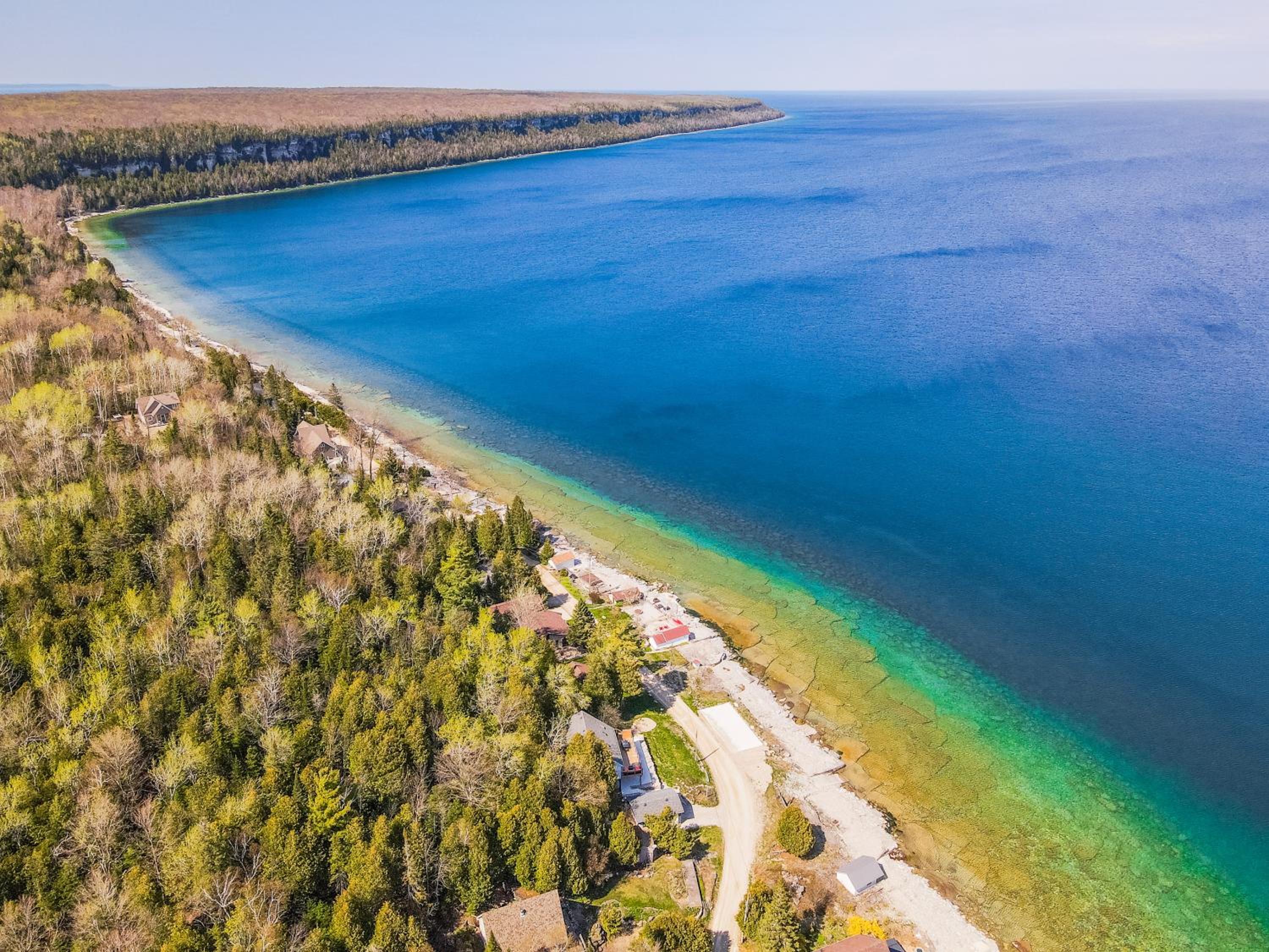 Paradise Waterfront Gem With Georgian Bay Views