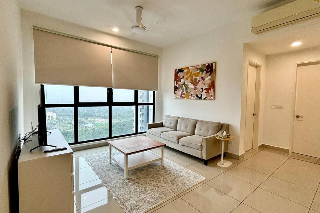 The Icon6 Condo in IOI City Mall Putrajaya, Pool View photo 1