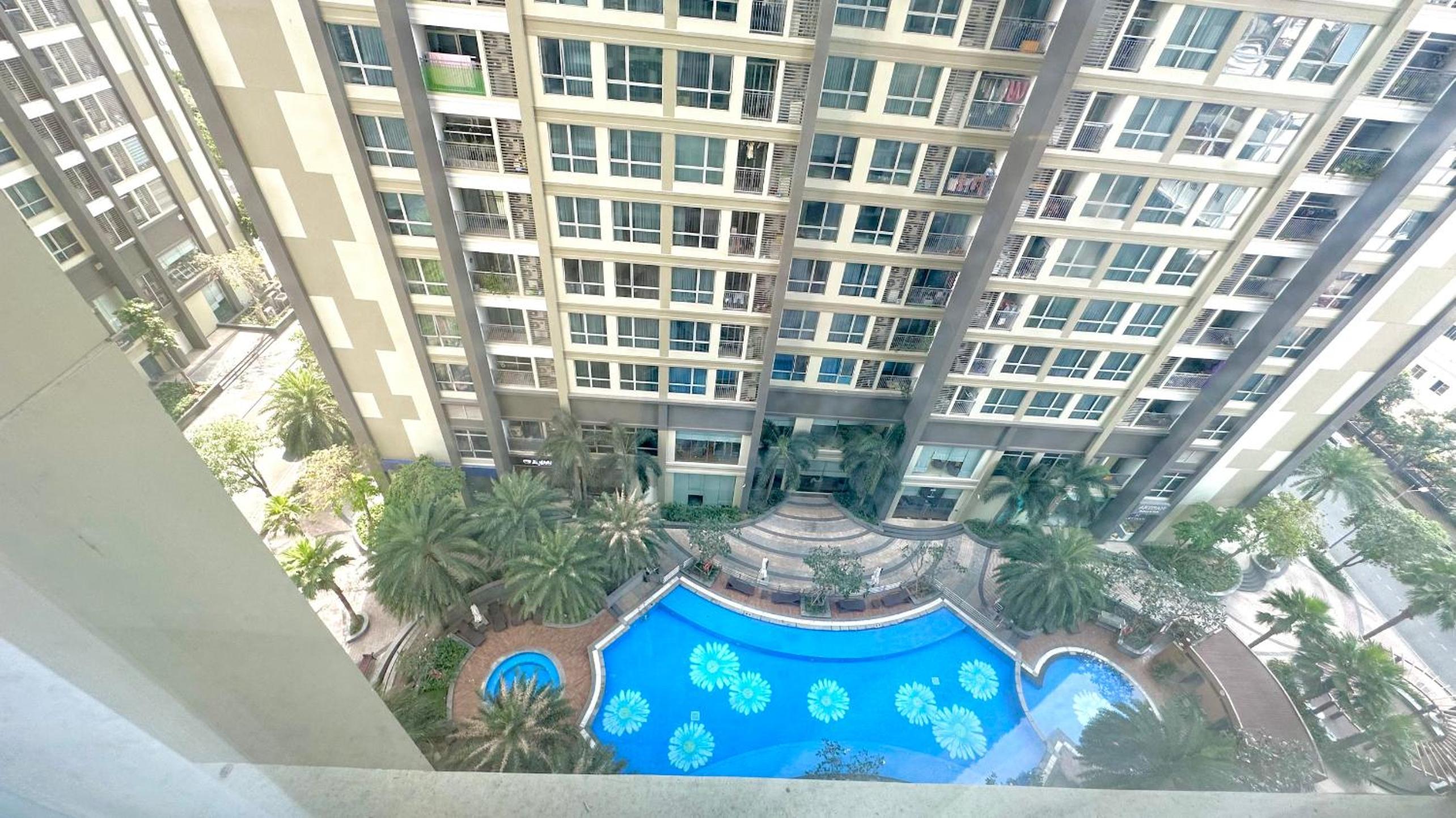 Pool & Wellness