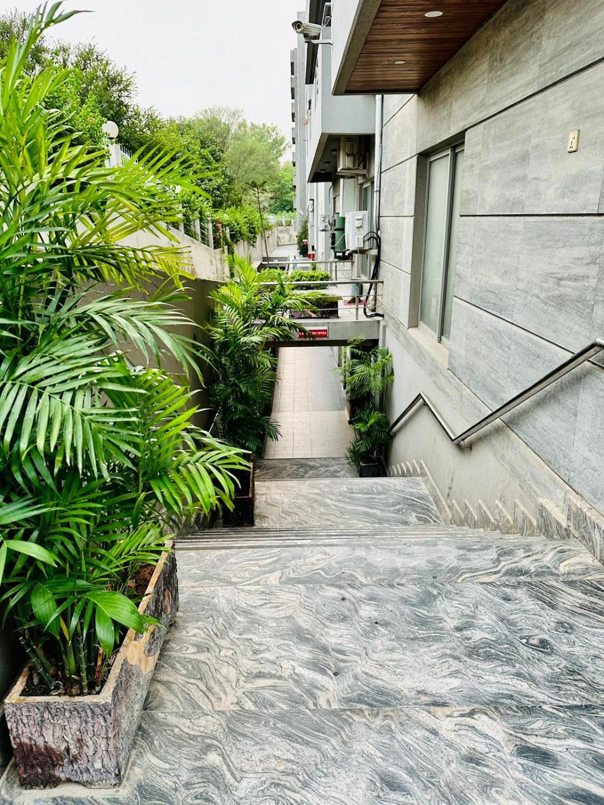 2 Bedroom Apartment in F-11 By Marvel view 3