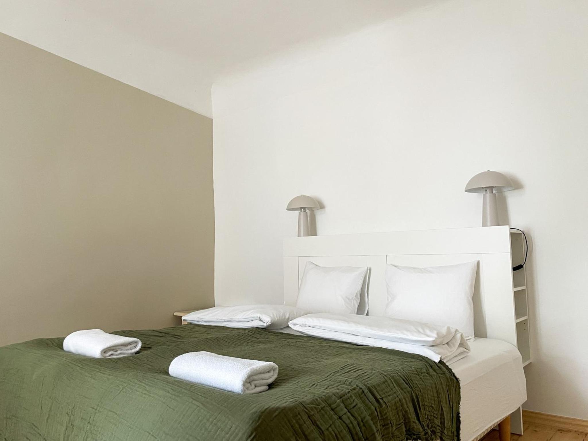 1 bd Old Town apartment - 2 min from Dome Church view 4
