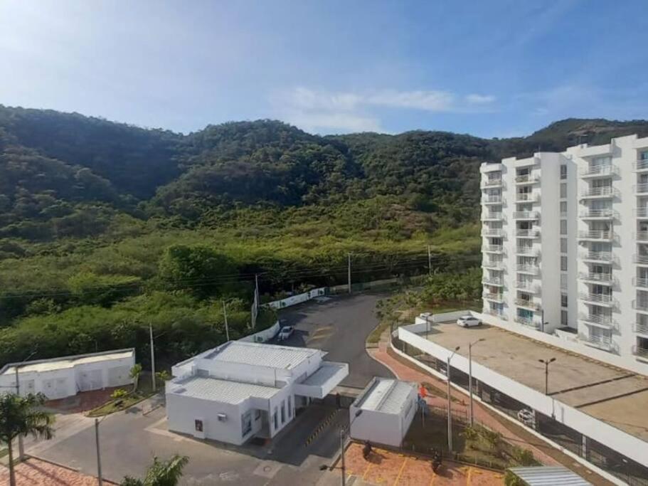 Apto en Girardot con vista piscina!