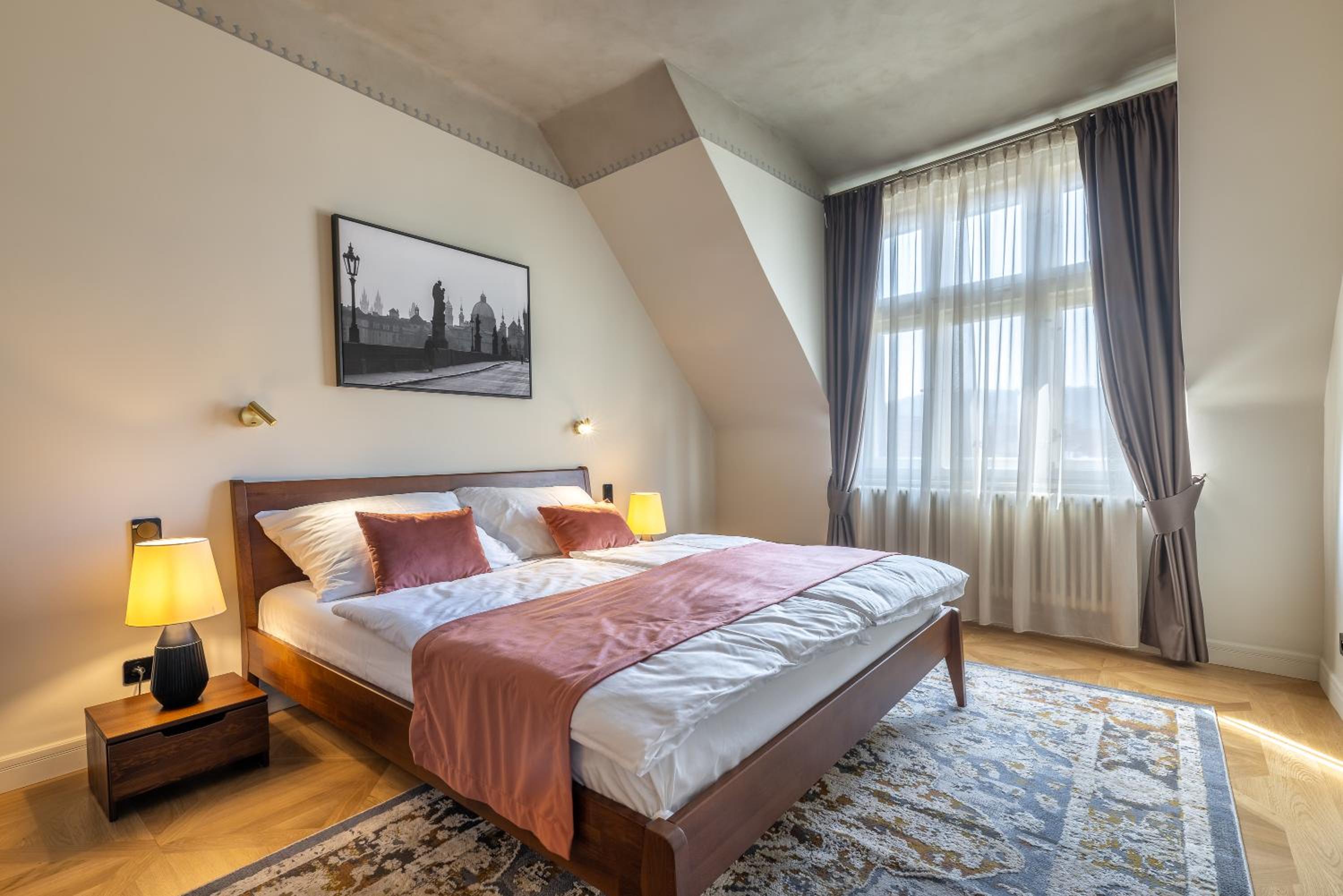 Luxury 2BR Apartment in Old Town with AC by EasyBNB Premium