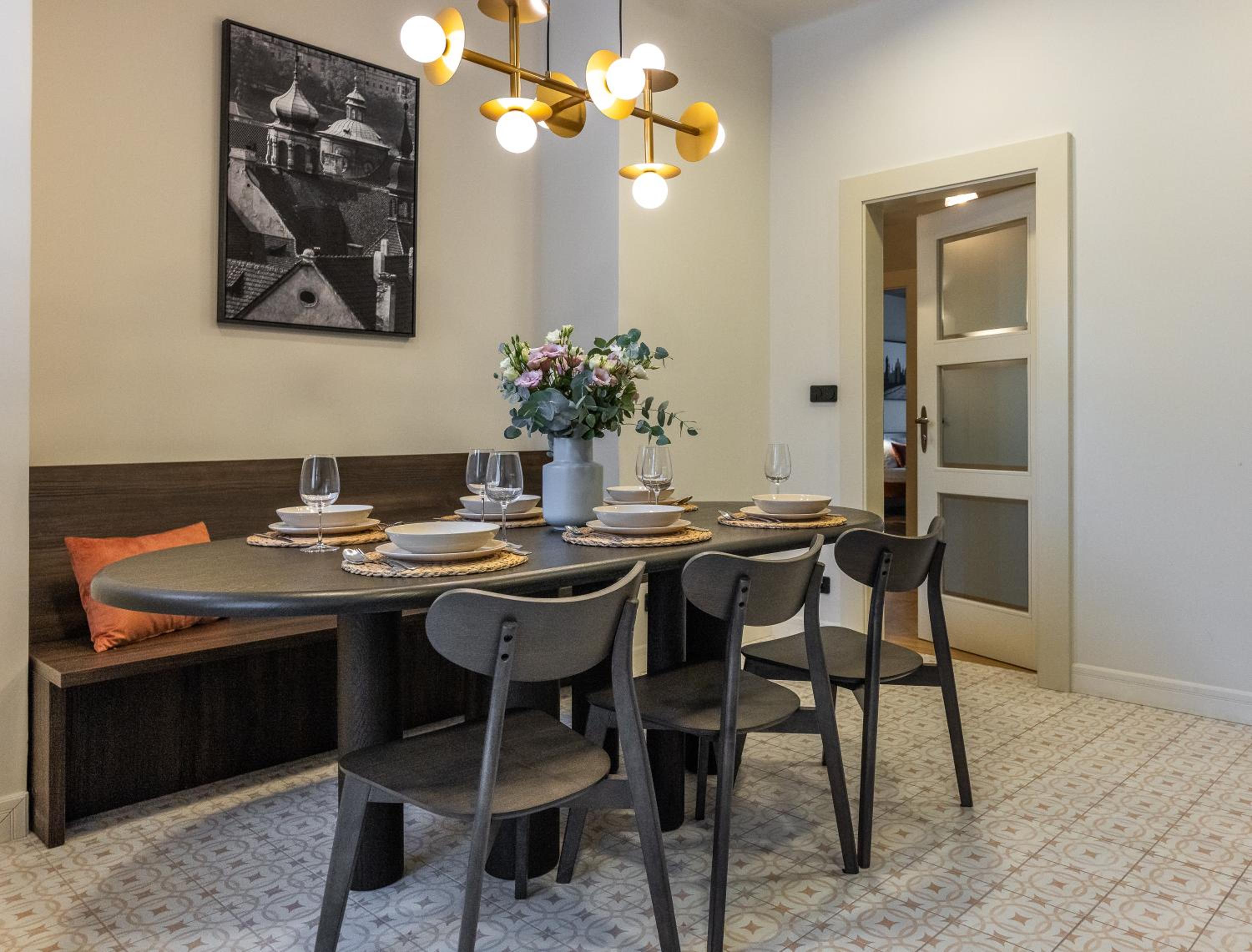 Luxury 2BR Apartment in Old Town with AC by EasyBNB Premium