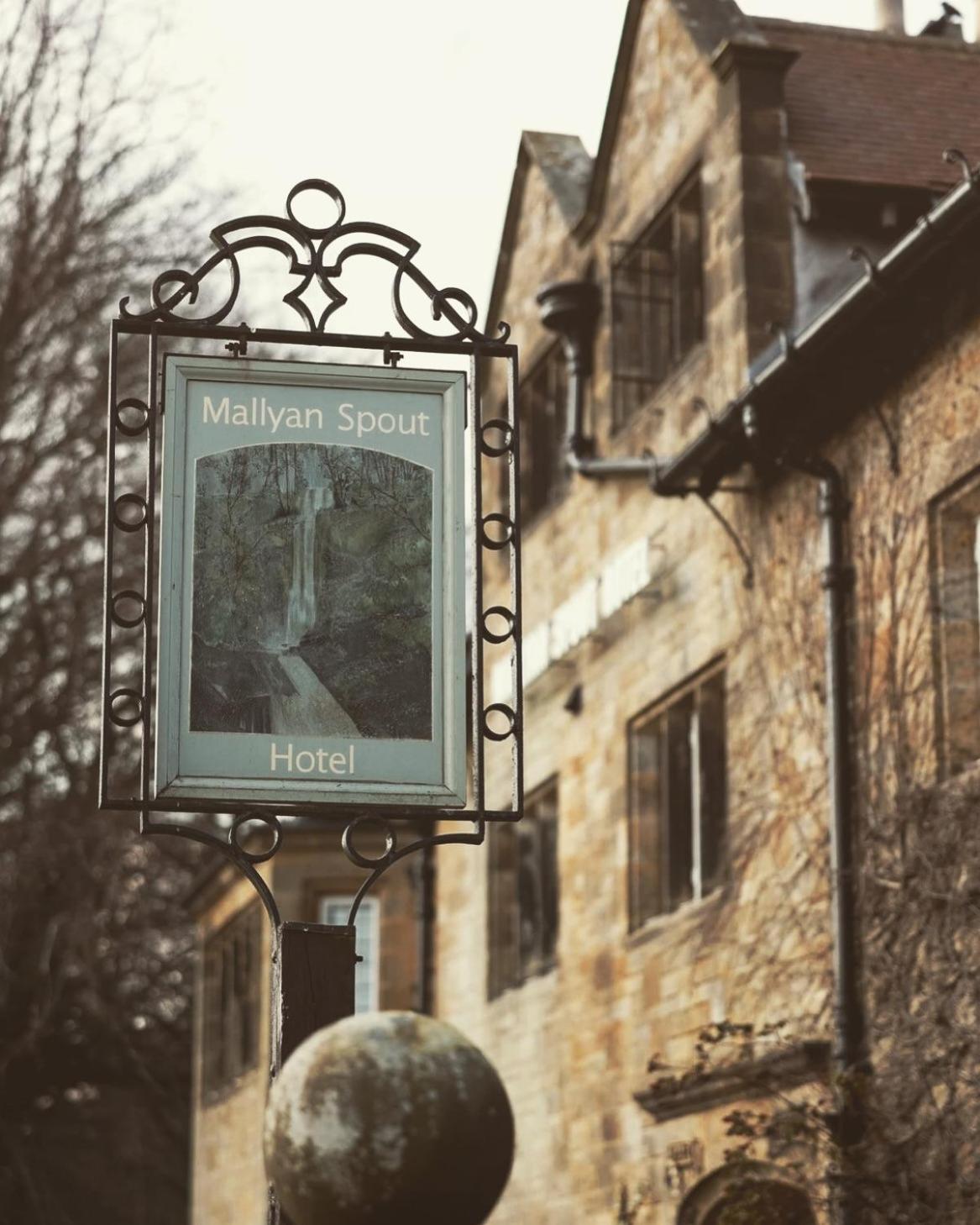 Hotel Mallyan Spout Hotel - Image 1