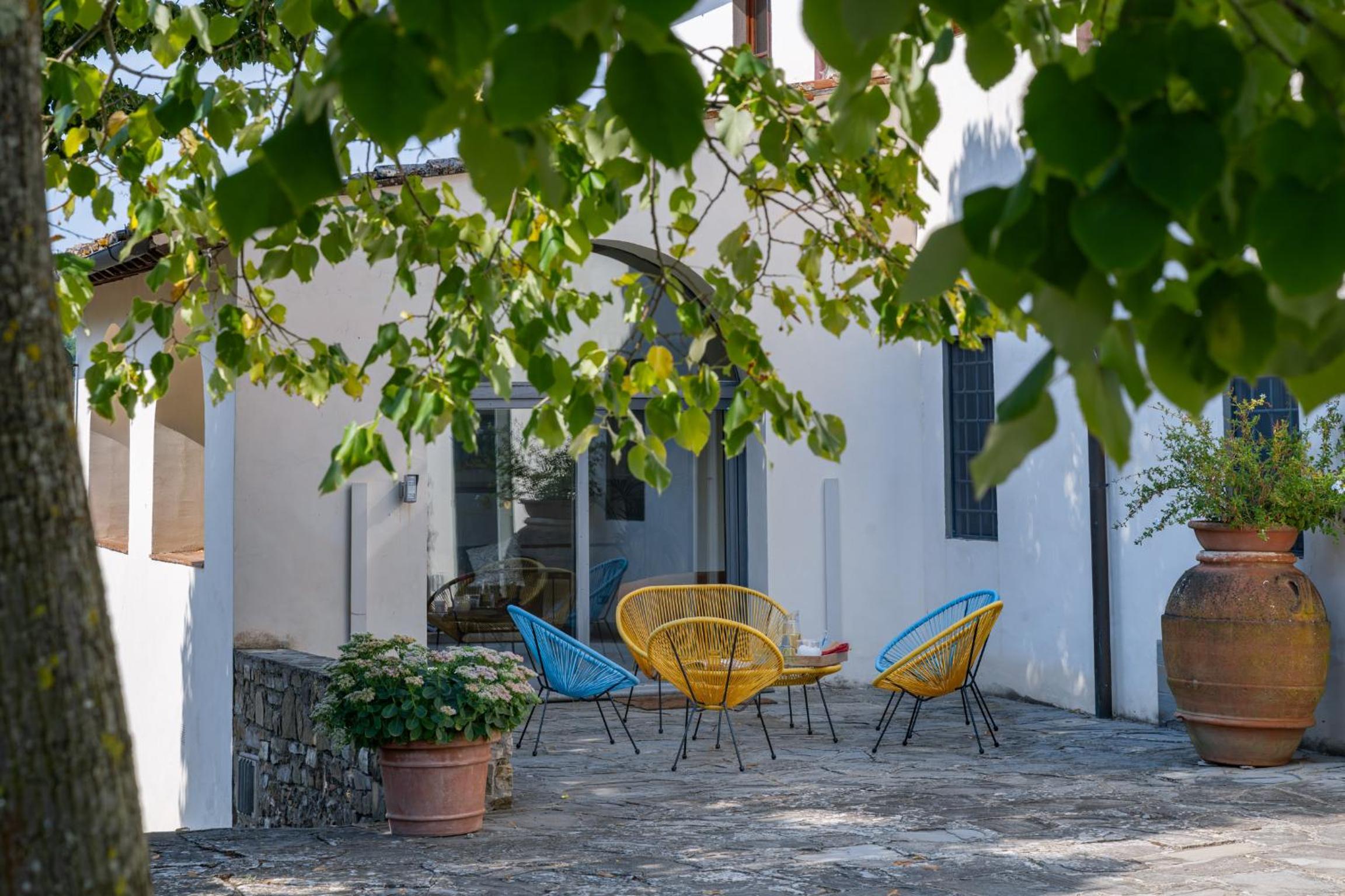 Apartments Florence - Villa Fonte Morgana with pool