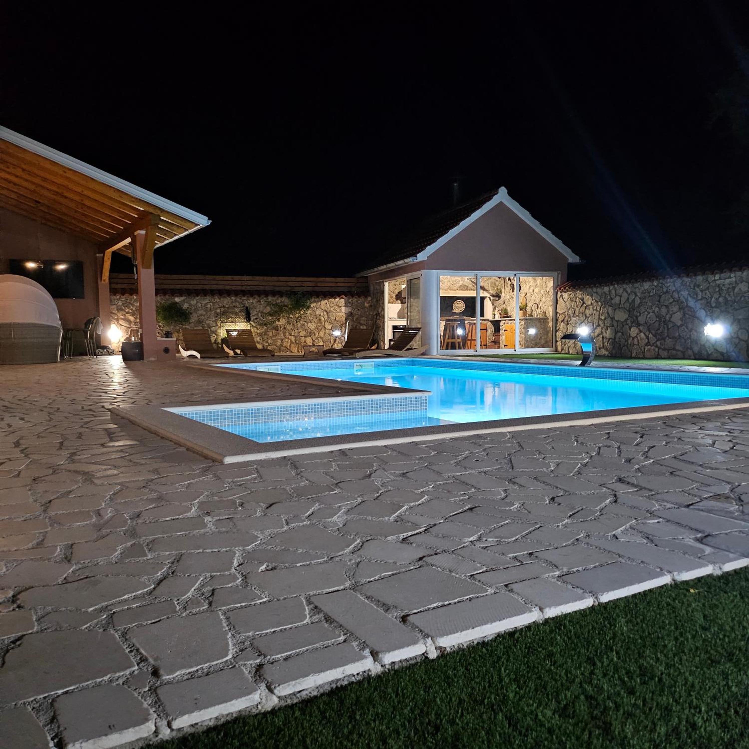 Villa Nika