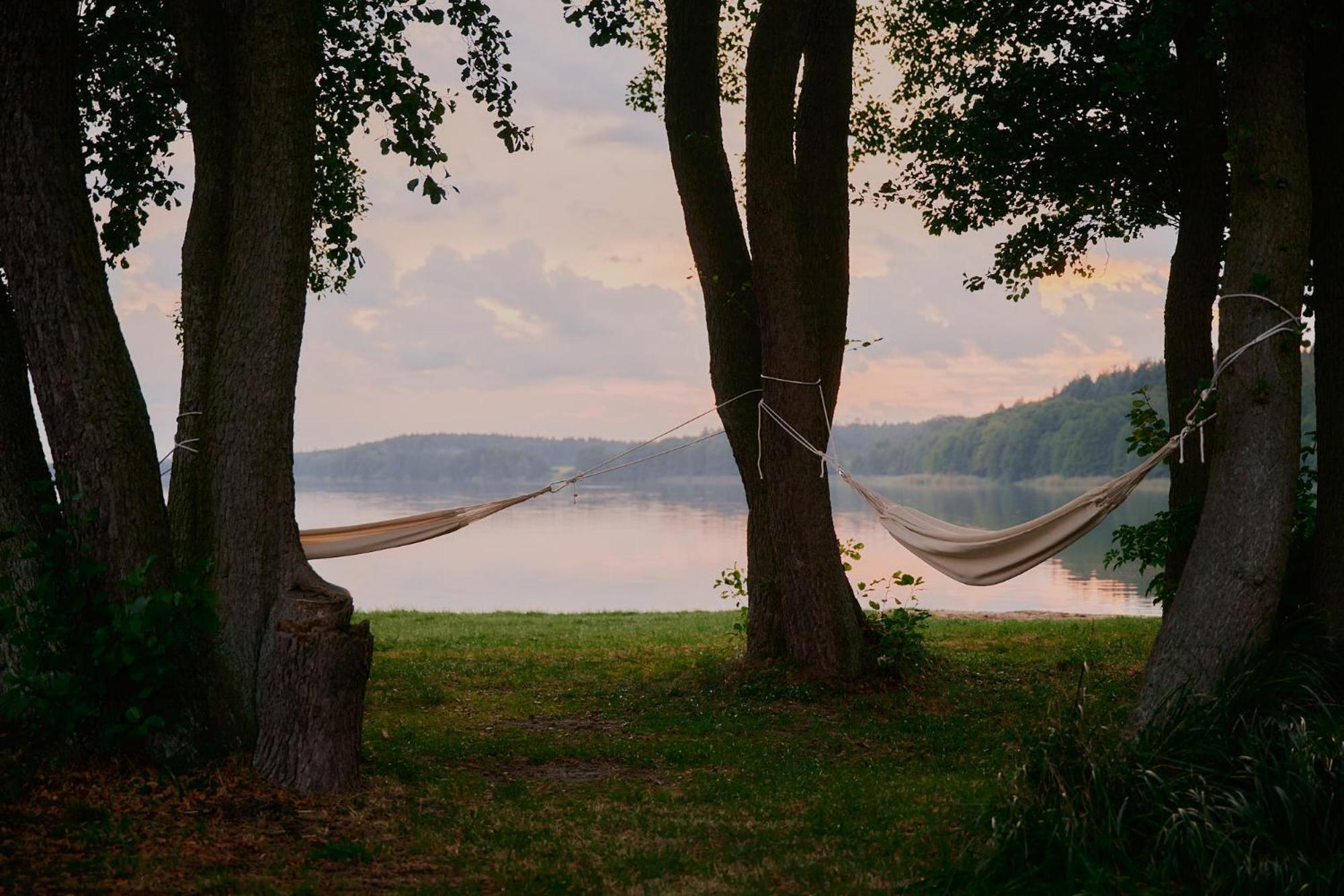 Raus Tiny House am See mit Sauna und Whirlpool