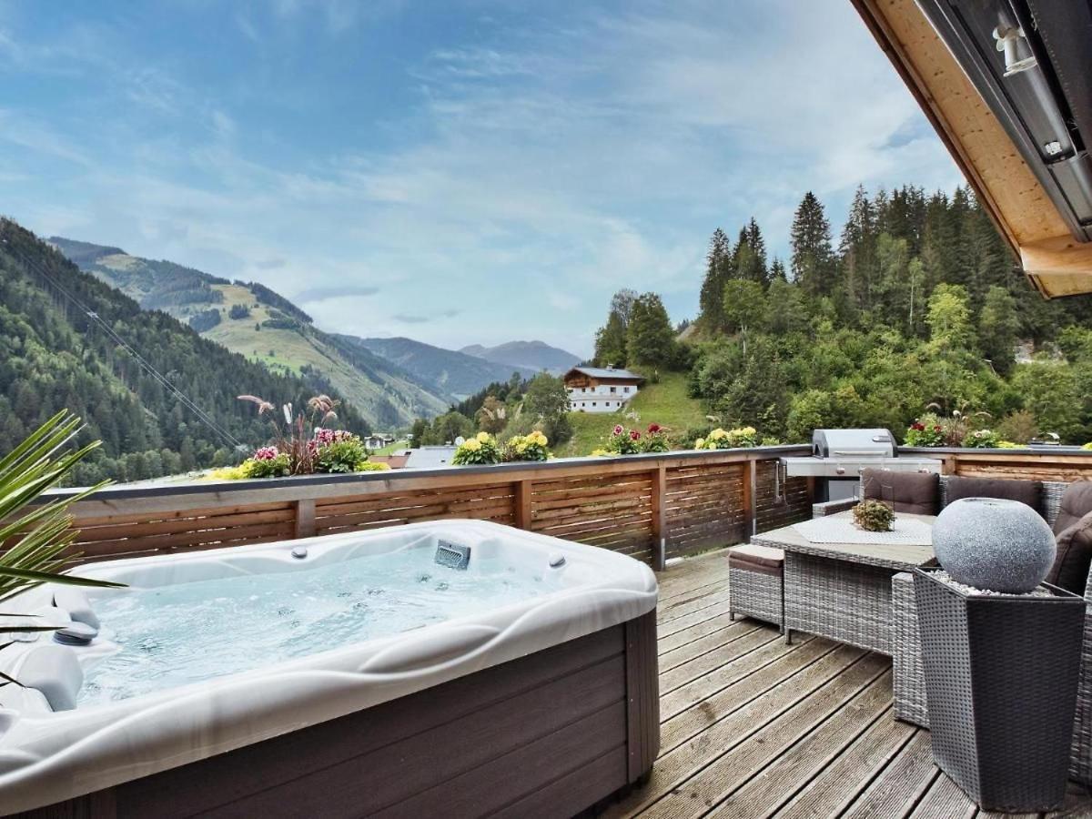 SKYLINE Villa VIEHHOFEN