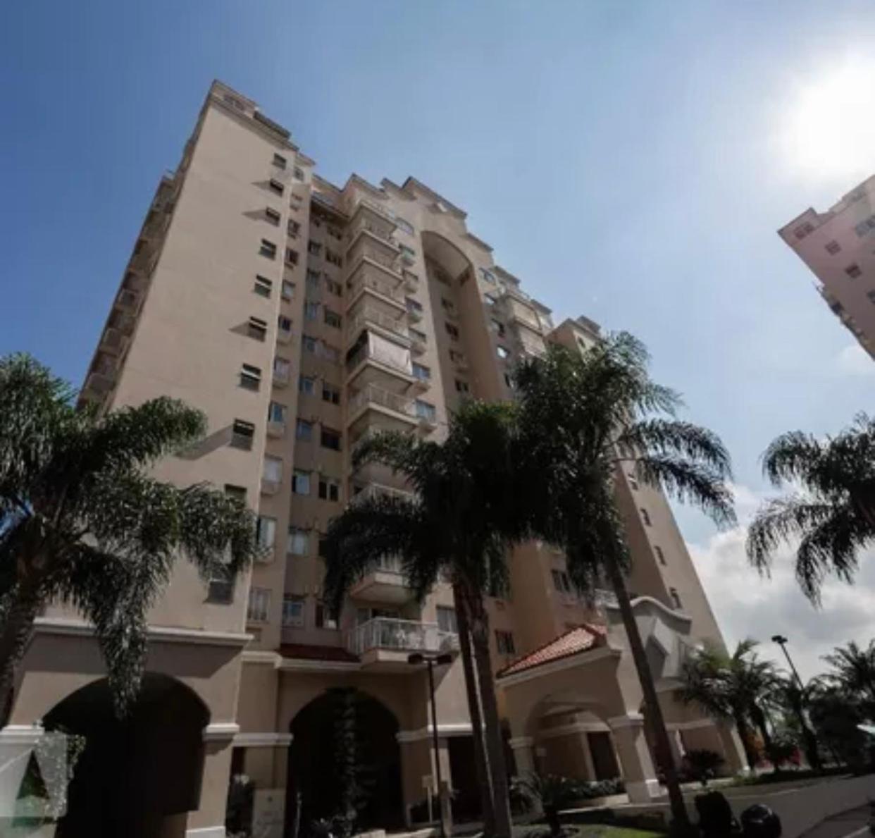 Apto condomínio infraestrutura e localização ótima