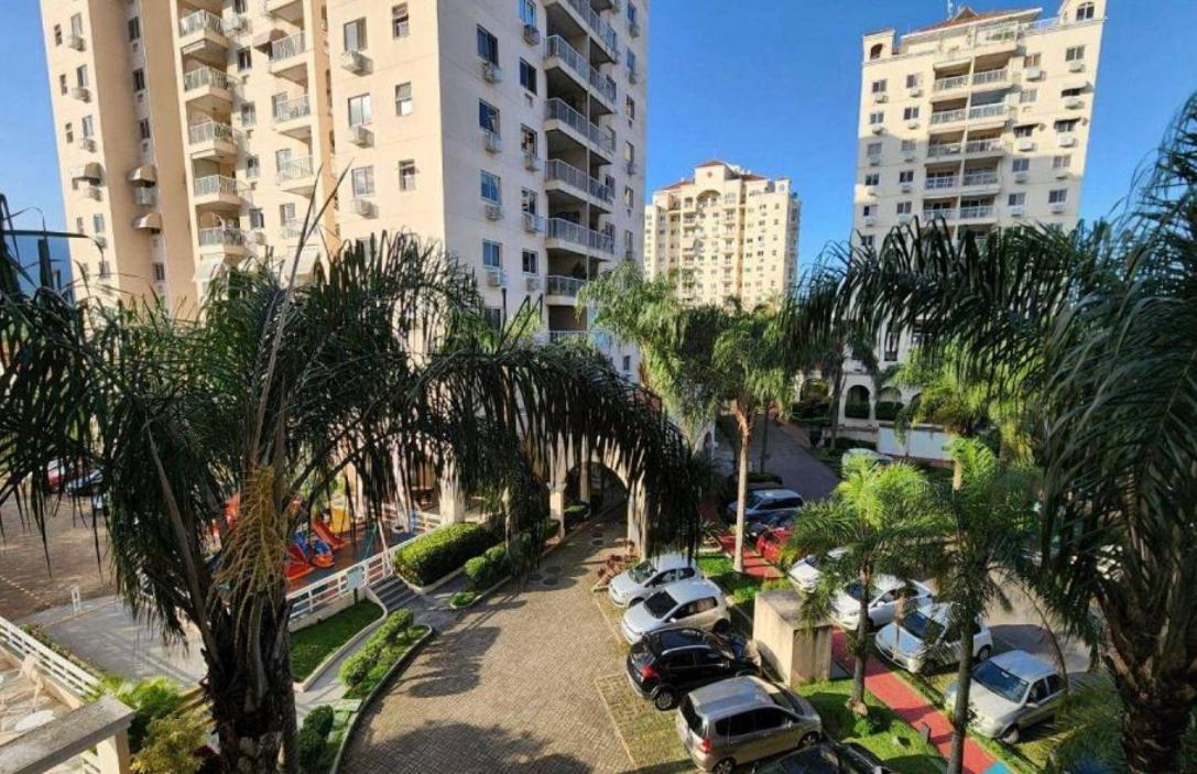 Apto condomínio infraestrutura e localização ótima