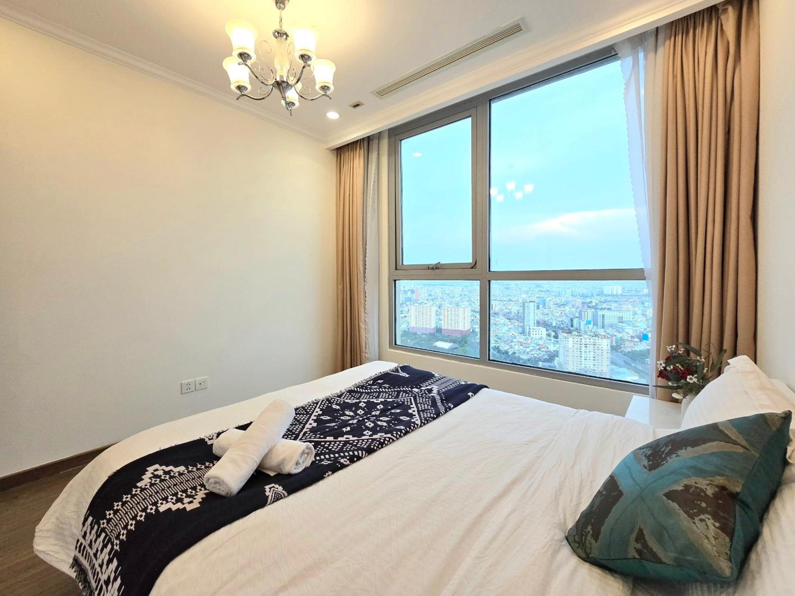 Vinhomes Central Park Premier Apartment