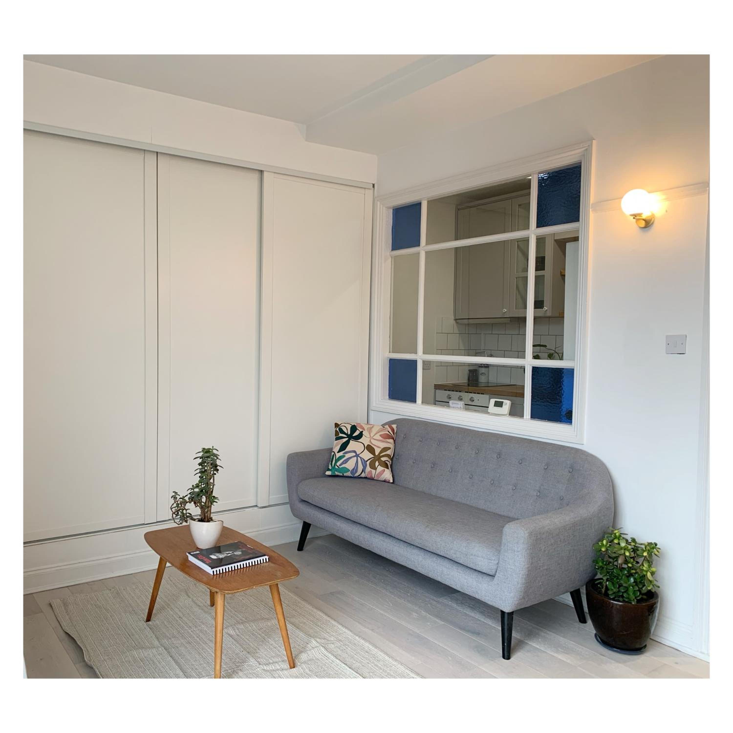 Art Deco Studio in East London