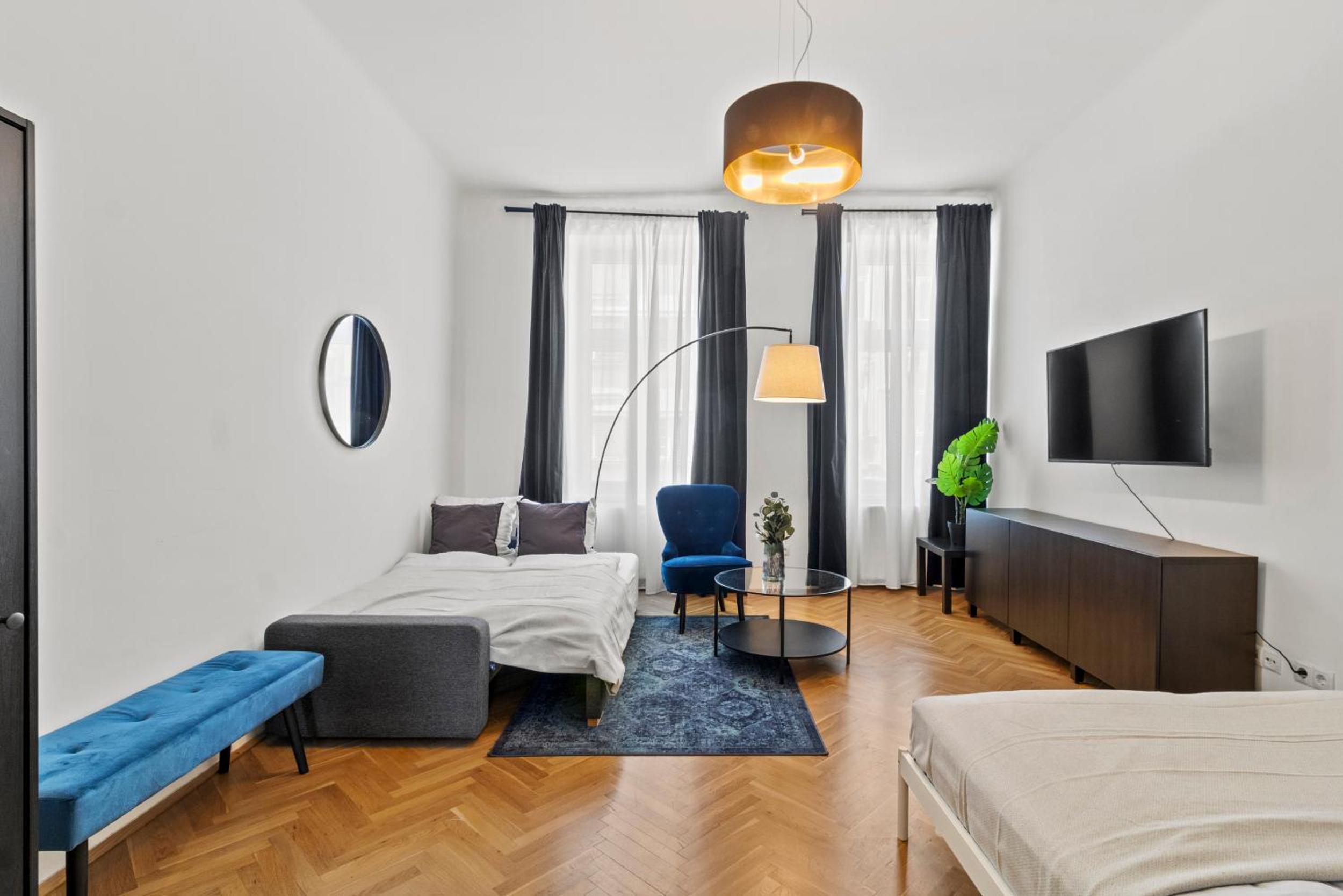 Balcony Apartment, 4 min to U3 Zipperer Straße