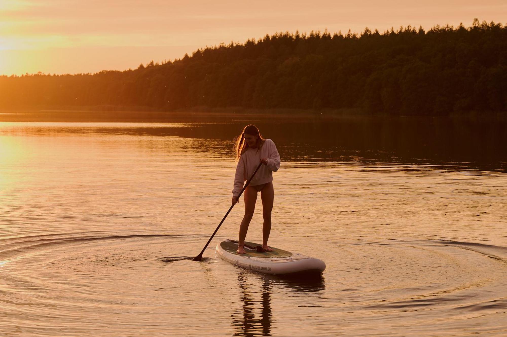 Raus Tiny House am See mit Sauna und Whirlpool