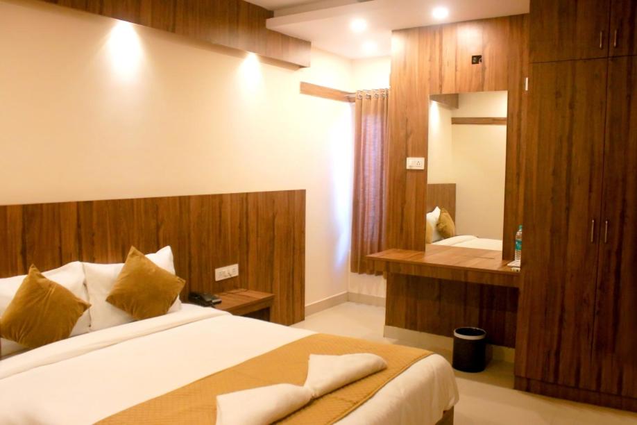 Hotel Sakura Inn