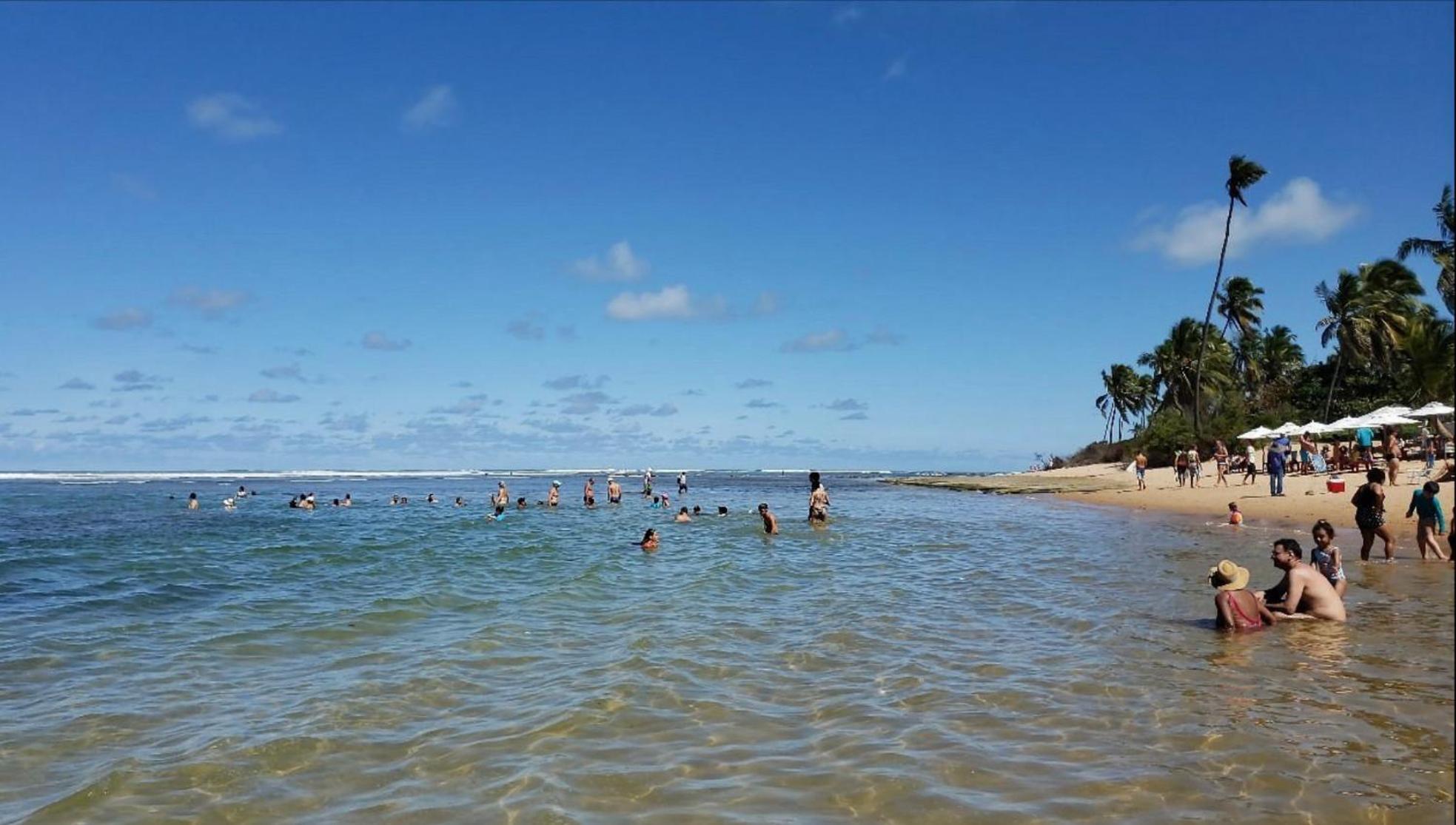Casa Garden - Praia do Forte - 5 suítes com serviço de diarista incluso