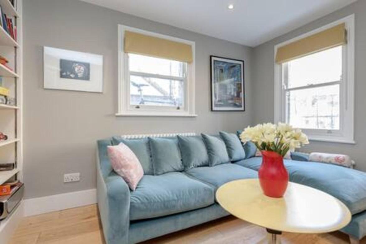 Vauxhall 3 Bed House by BaseToGo