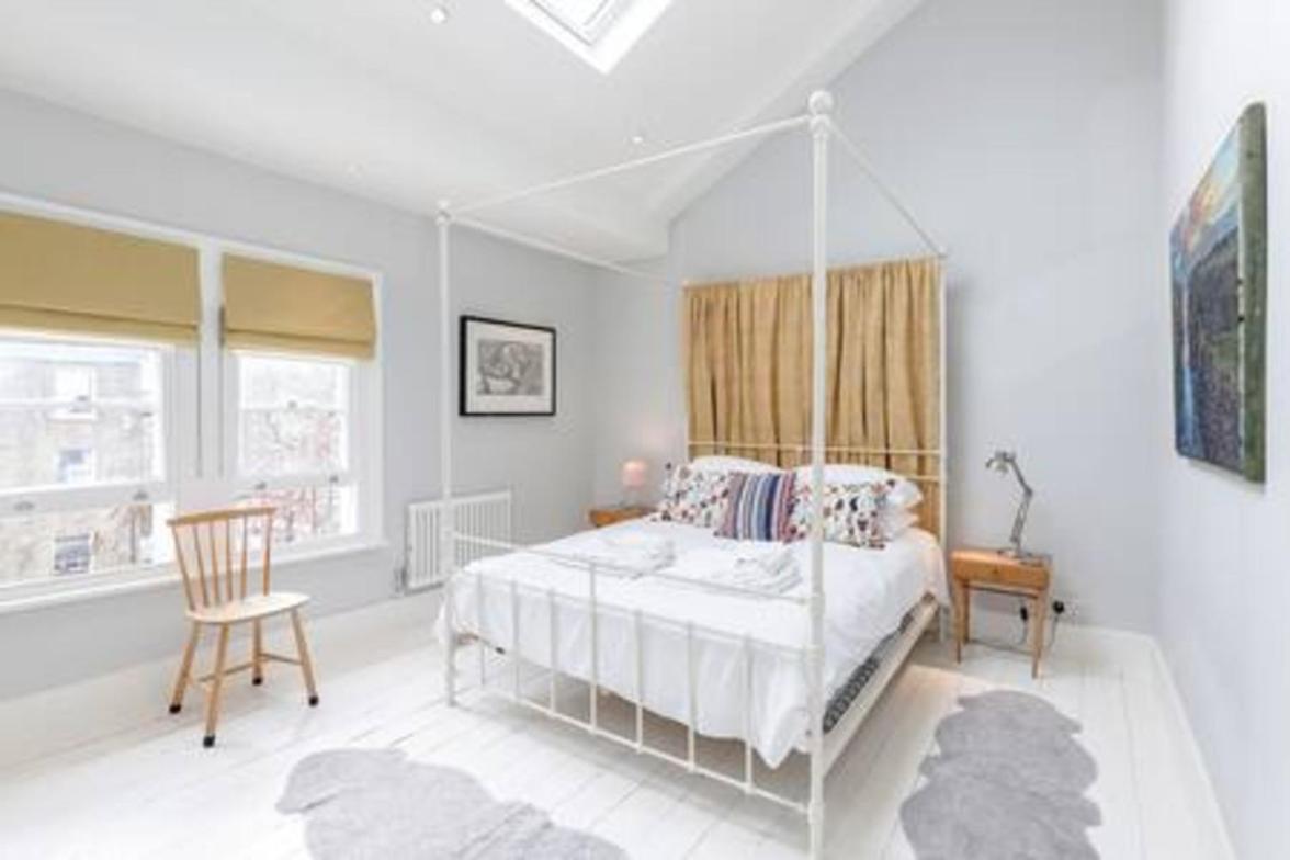 Vauxhall 3 Bed House by BaseToGo